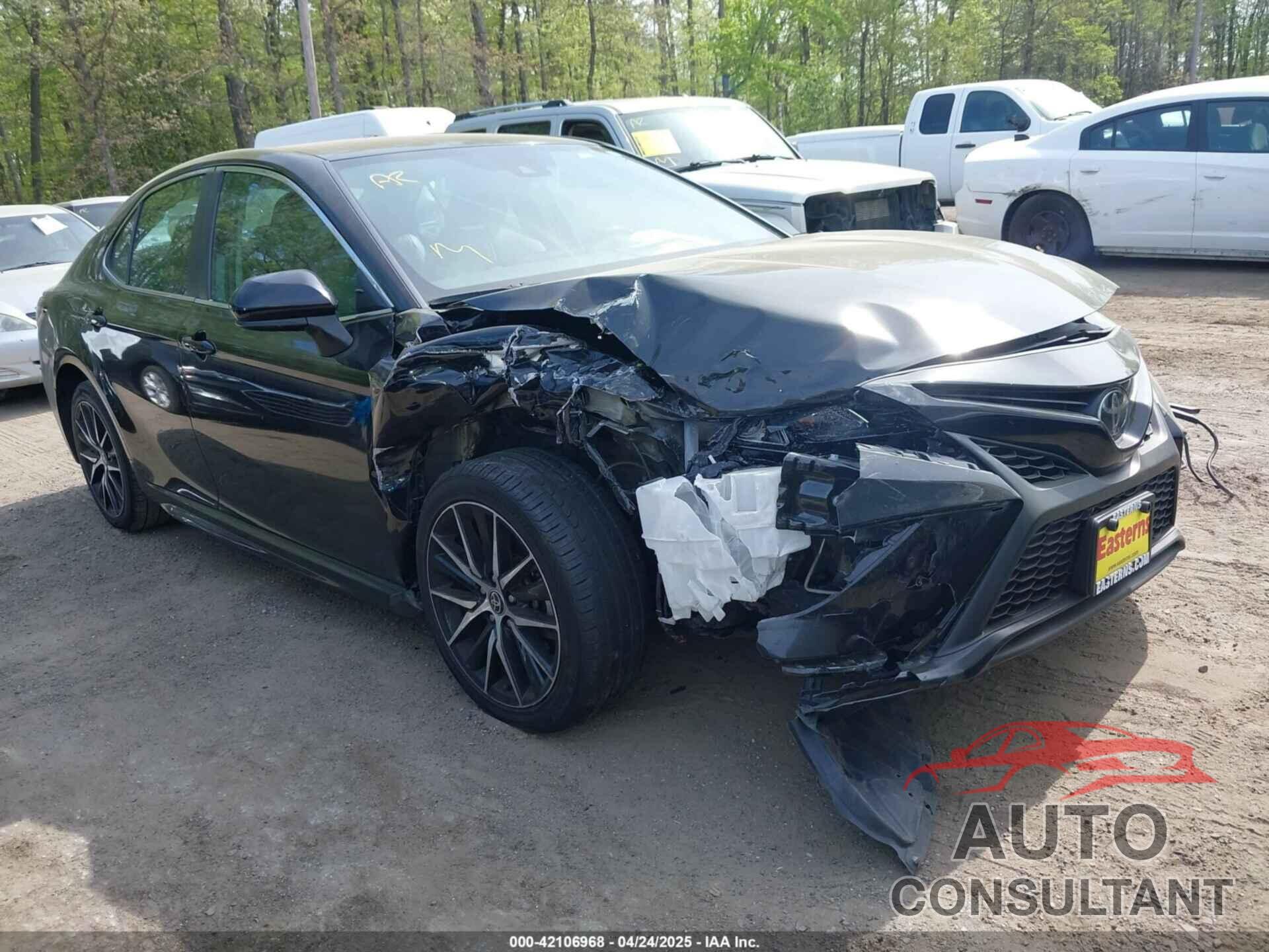 TOYOTA CAMRY 2022 - 4T1G11AK0NU695559