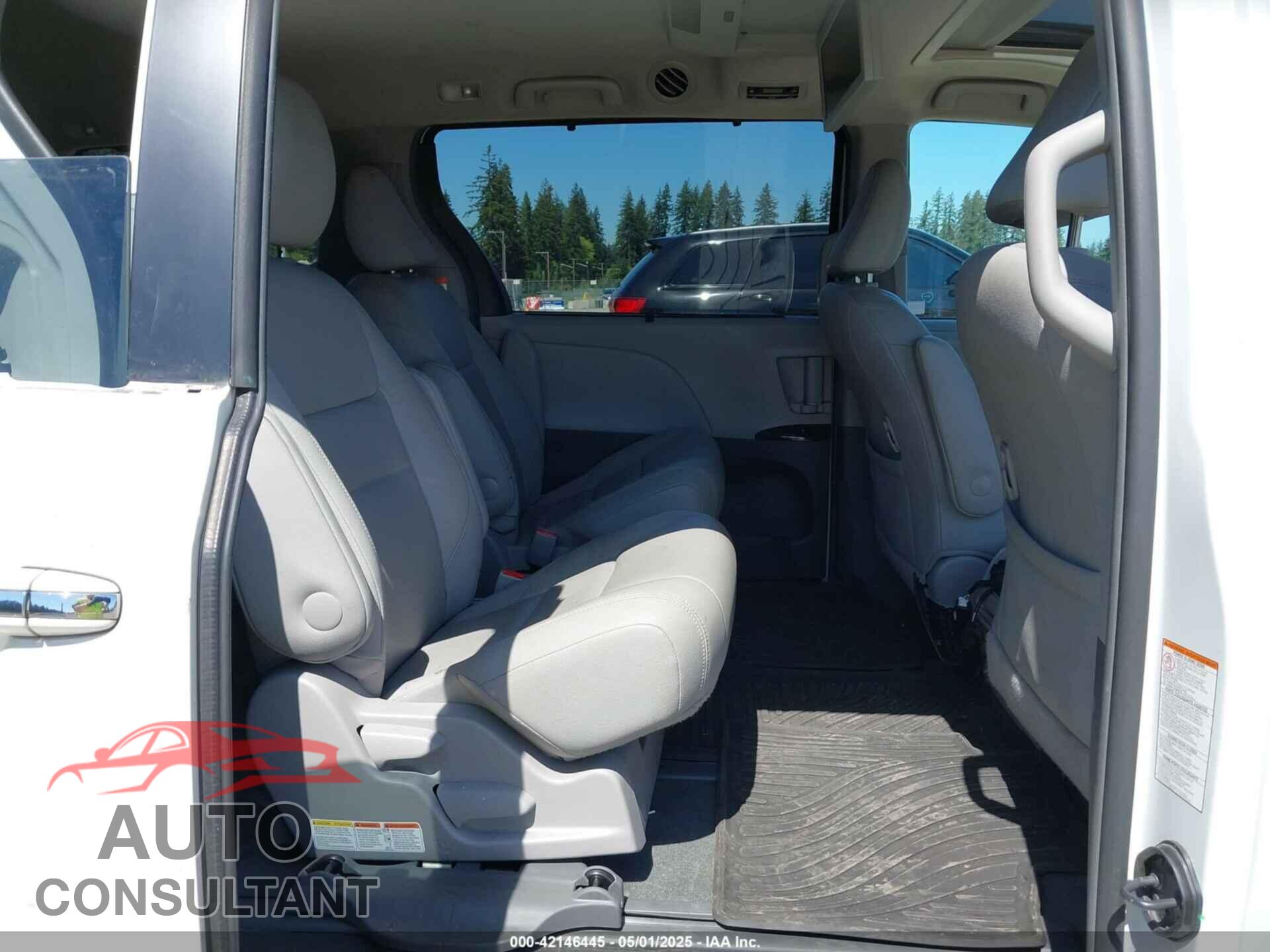 TOYOTA SIENNA 2017 - 5TDDZ3DC8HS169754