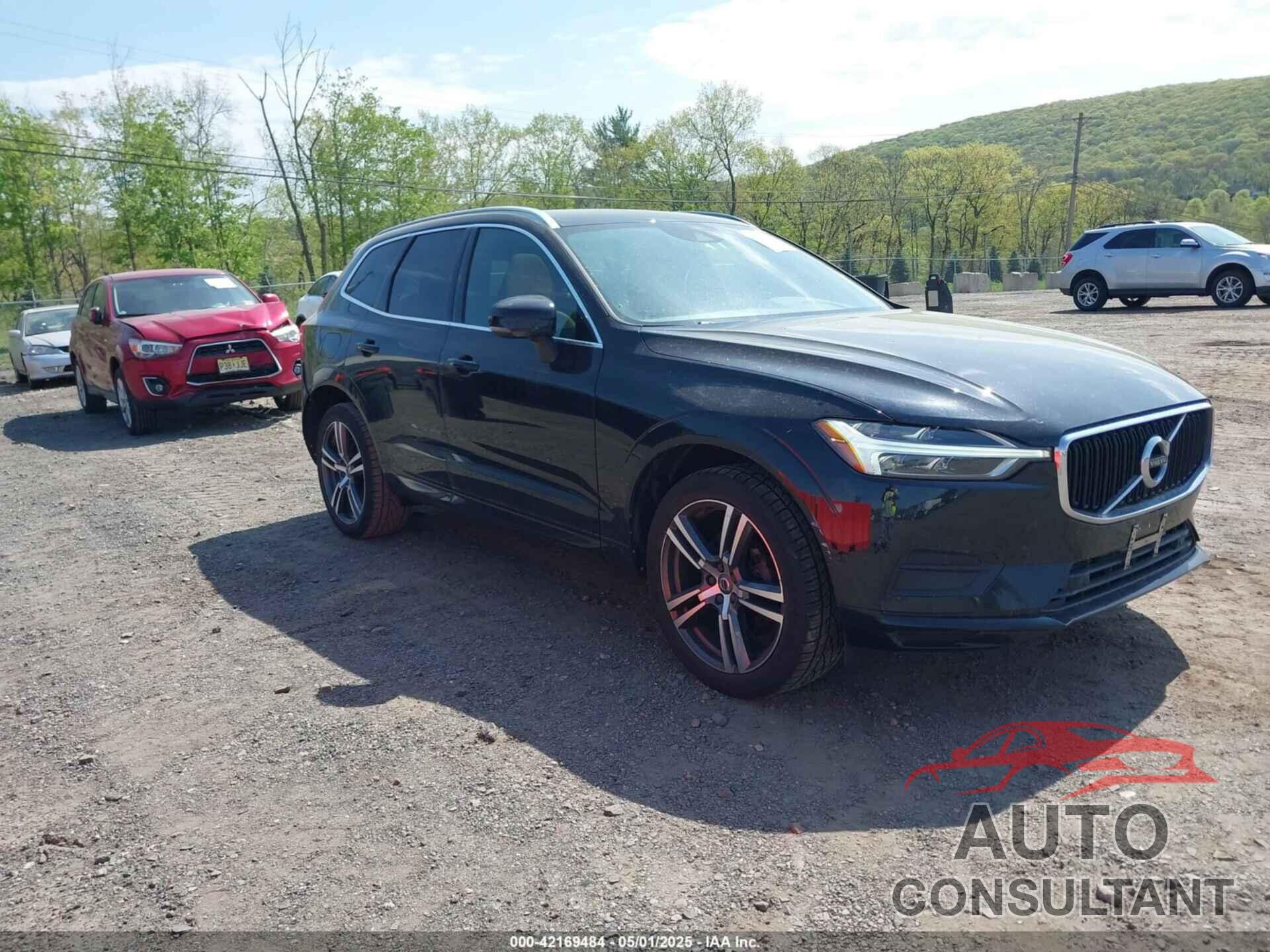 VOLVO XC60 2018 - LYV102RK1JB113951