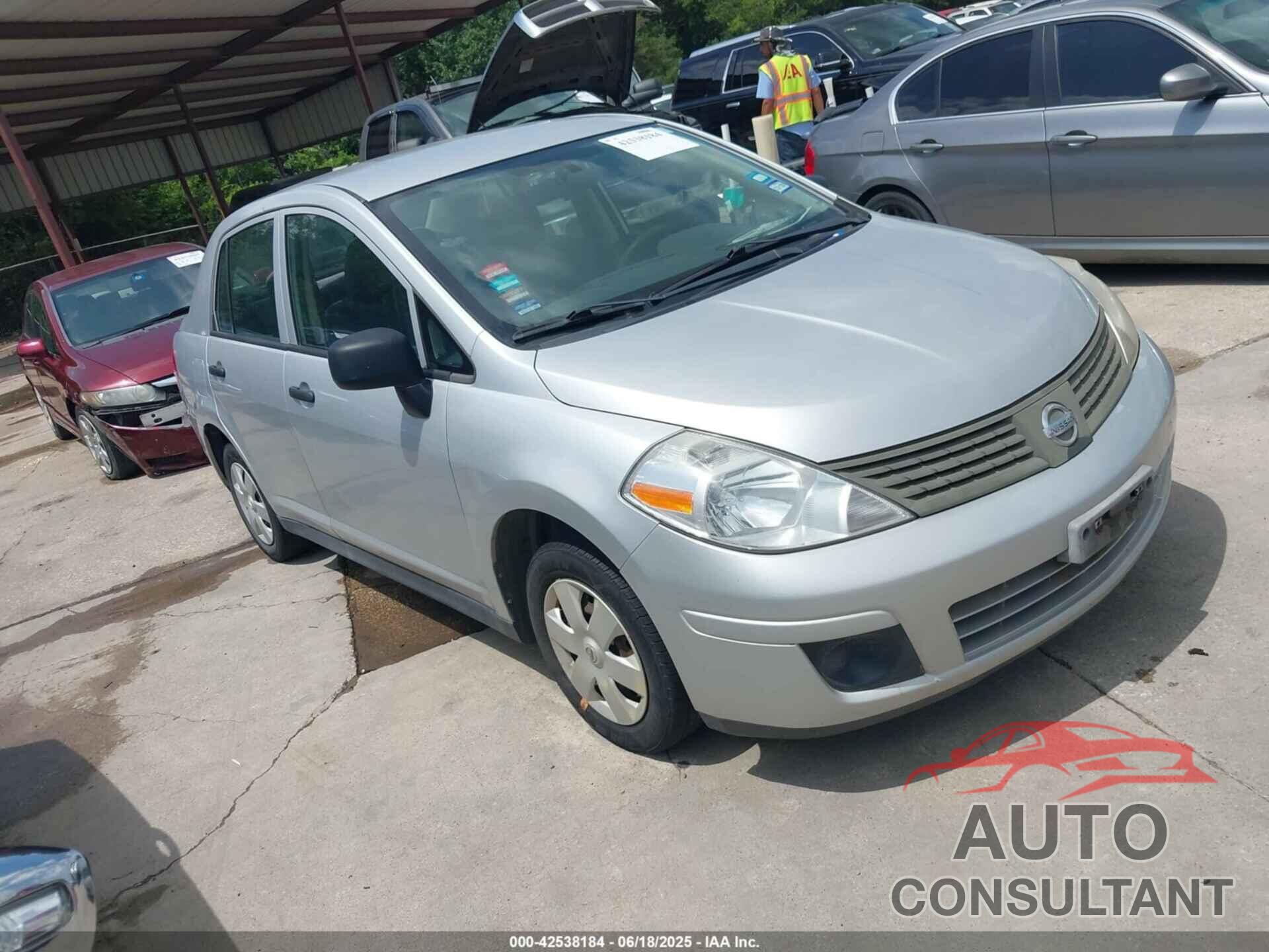 NISSAN VERSA 2011 - 3N1CC1AP1BL371991