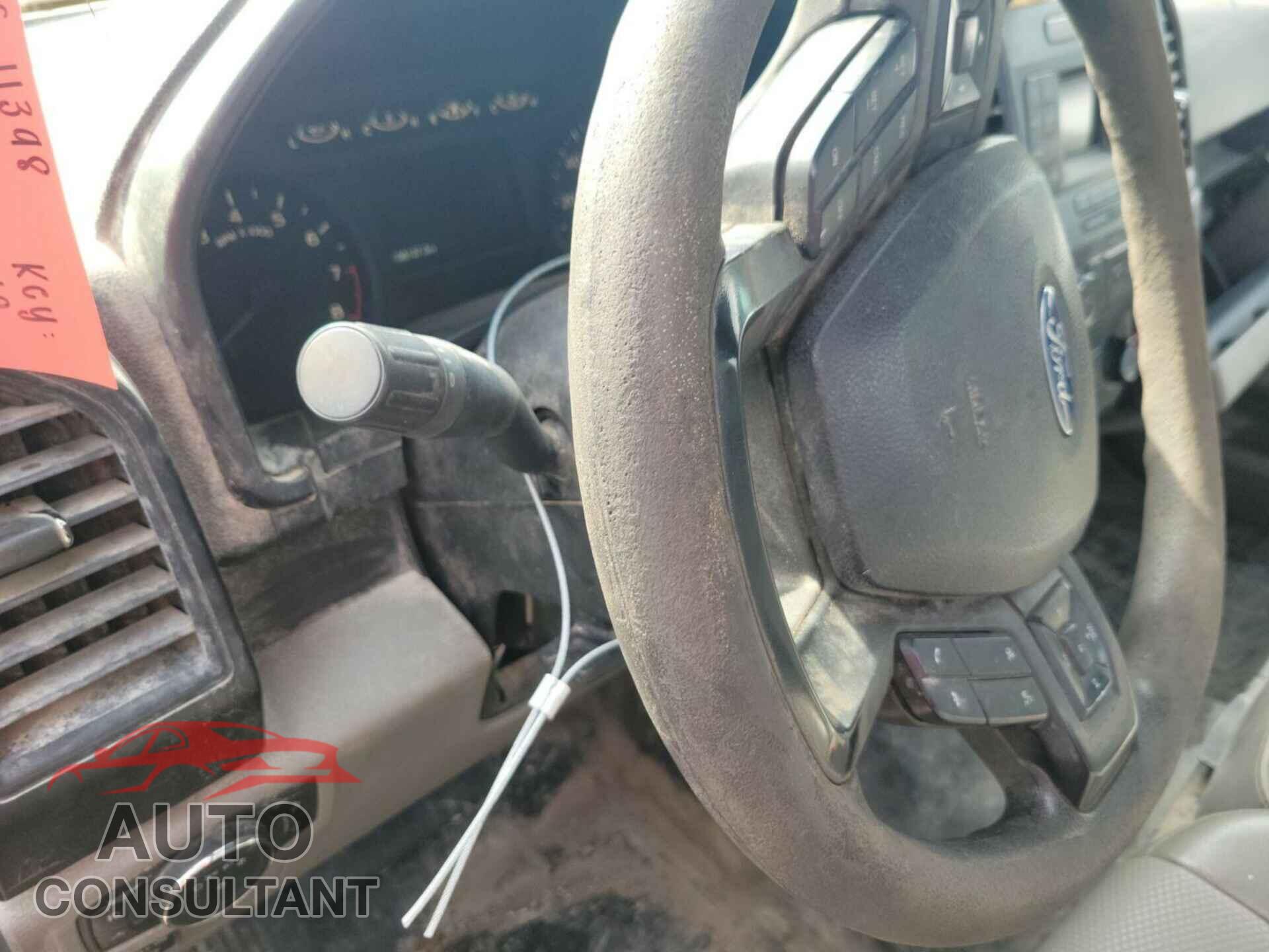 FORD F-150 2017 - 1FTMF1C88HKD38155
