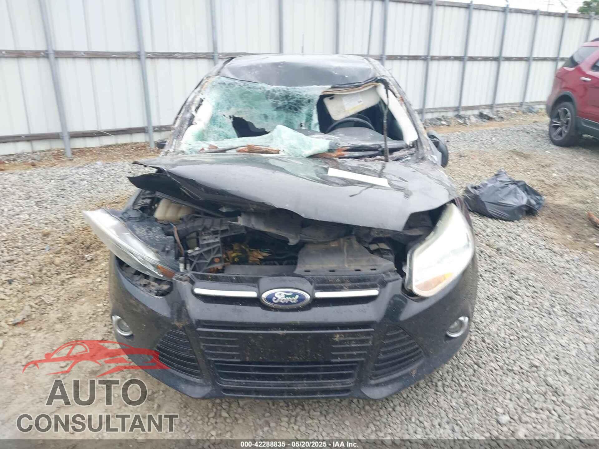 FORD FOCUS 2012 - 1FAHP3K21CL385219