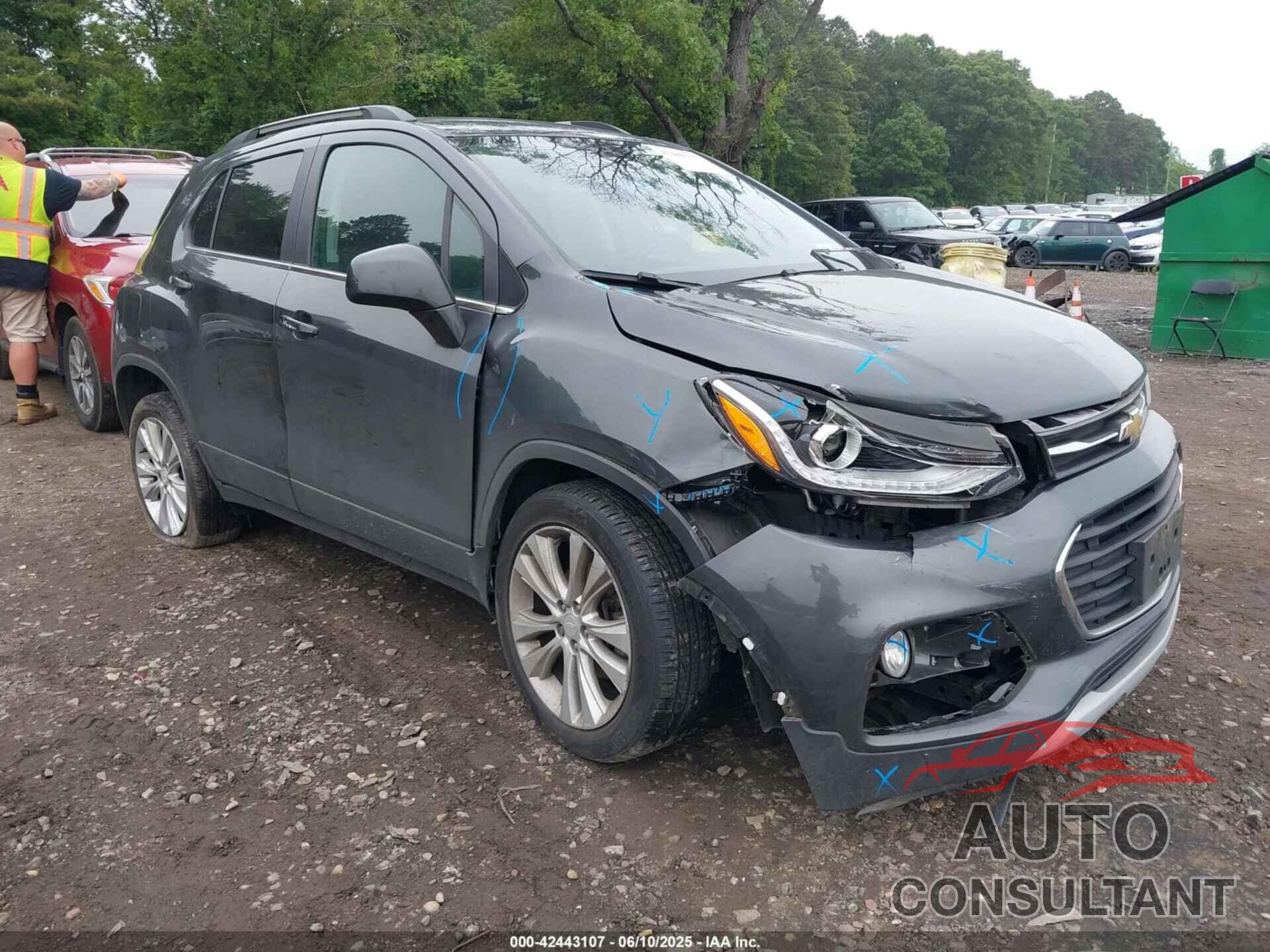 CHEVROLET TRAX 2019 - 3GNCJRSB4KL308282