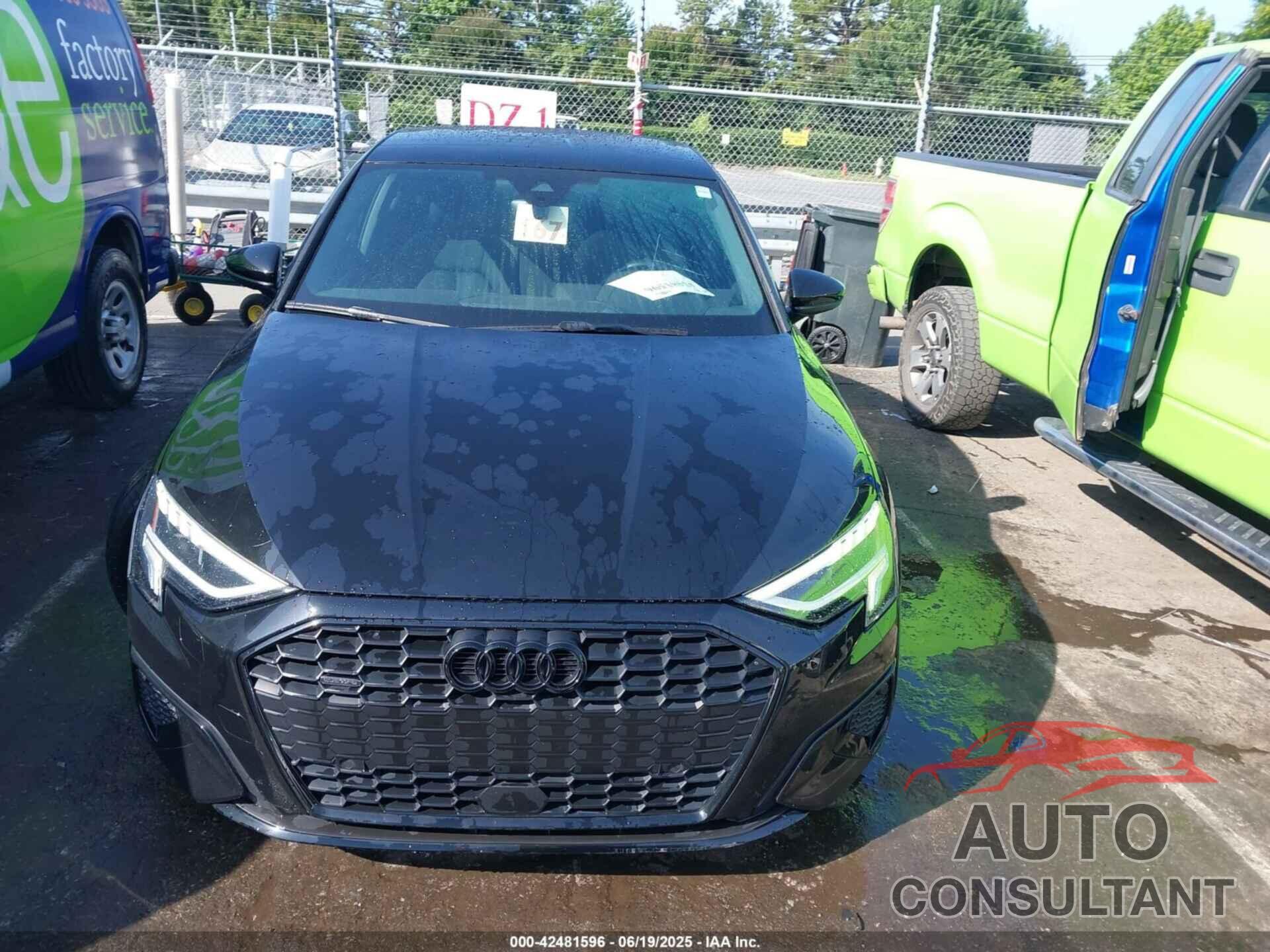 AUDI A3 2022 - WAUHUDGY5NA092523