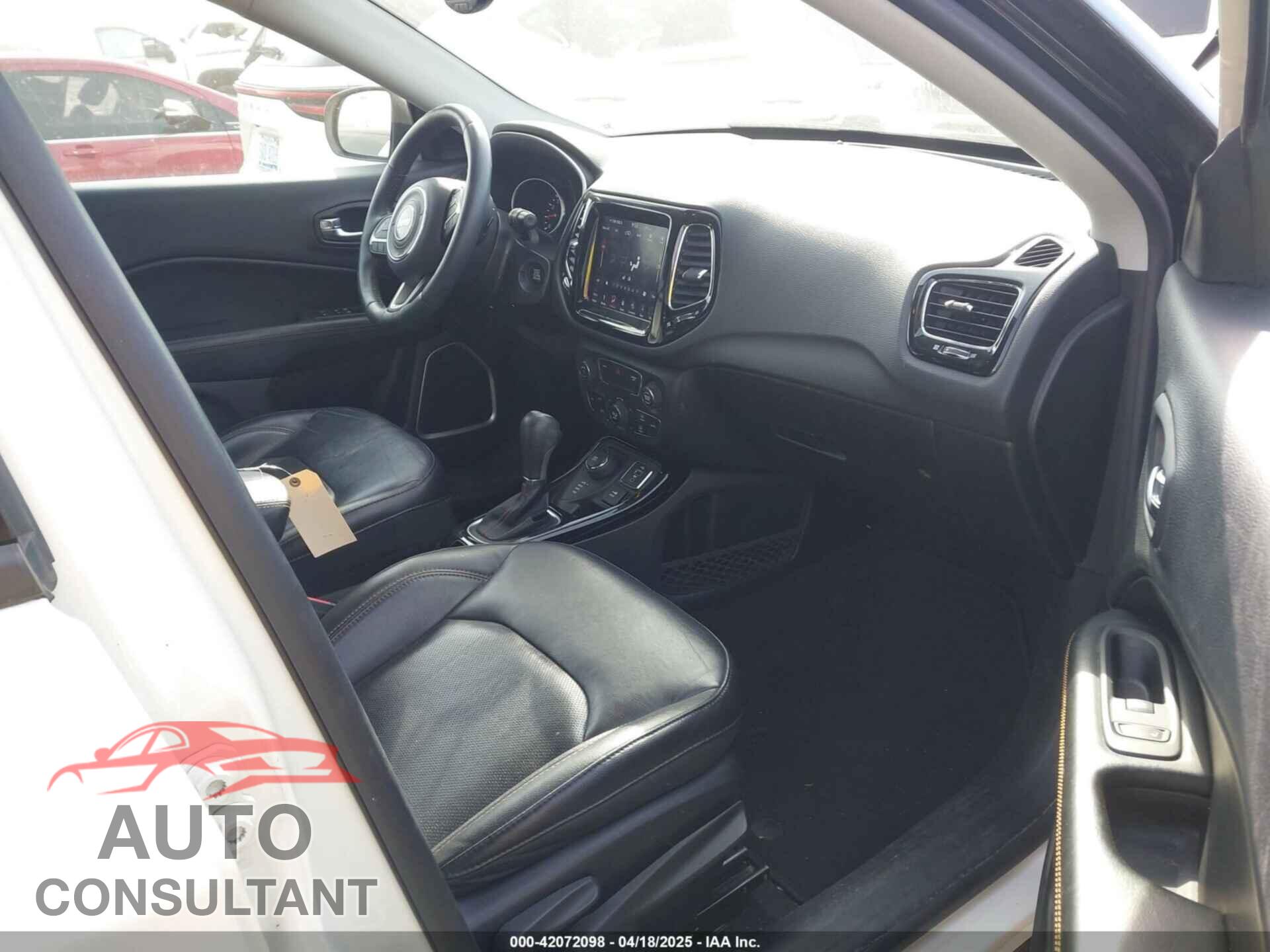 JEEP COMPASS 2018 - 3C4NJDCB2JT402341