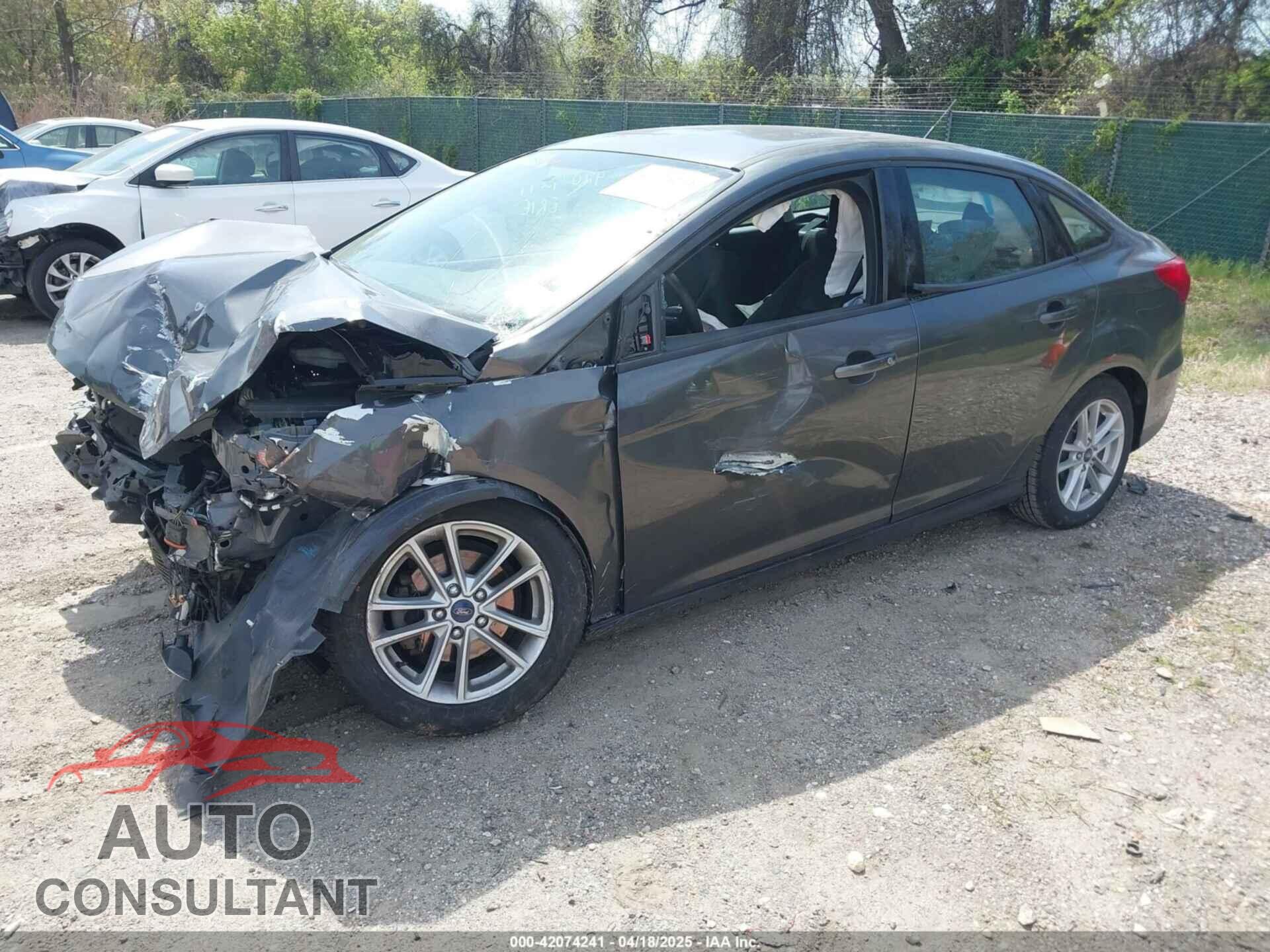FORD FOCUS 2017 - 1FADP3F20HL335881