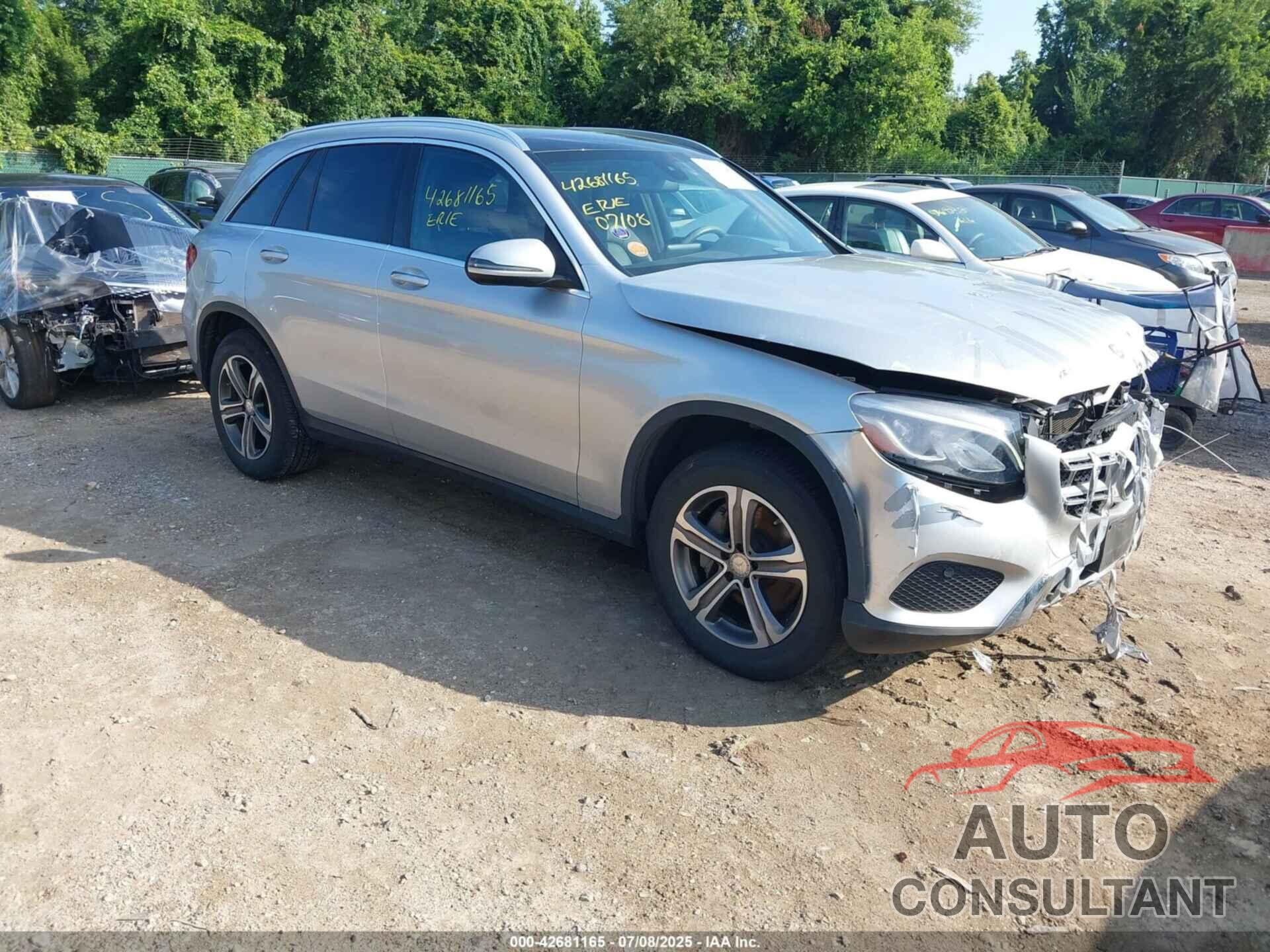 MERCEDES-BENZ GLC 2017 - WDC0G4KB1HF141356