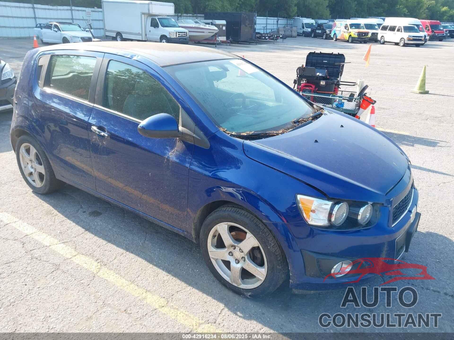 CHEVROLET SONIC 2014 - 1G1JE6SB7E4112035