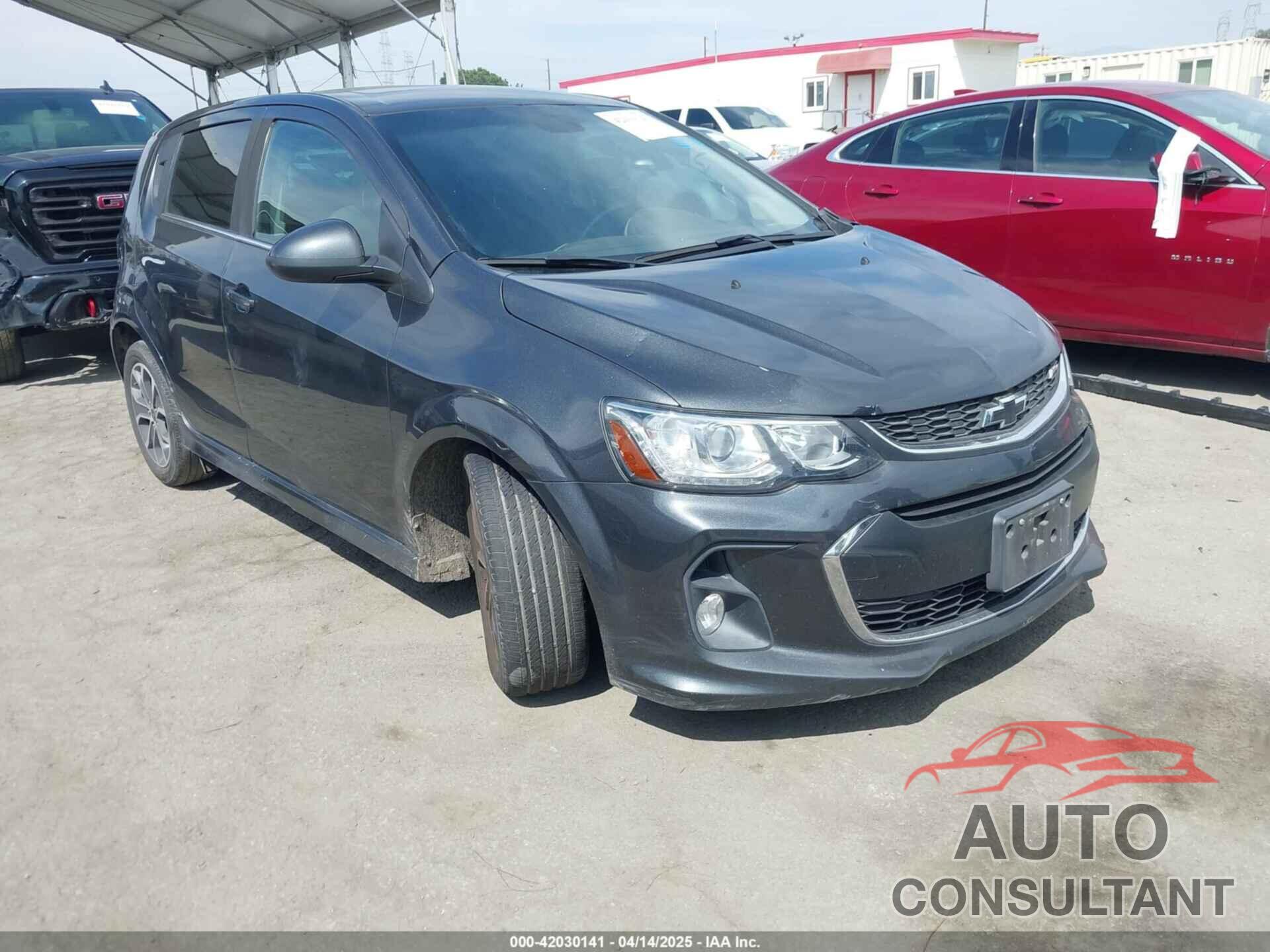 CHEVROLET SONIC 2019 - 1G1JD6SB9K4111824