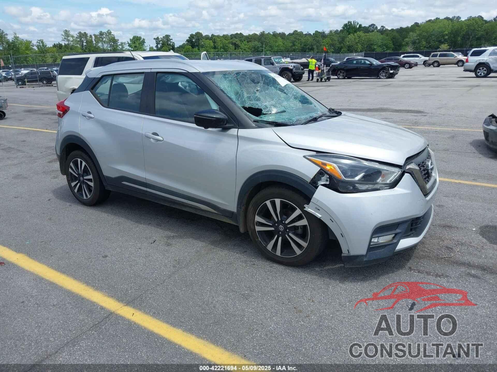 NISSAN KICKS 2018 - 3N1CP5CU3JL532502