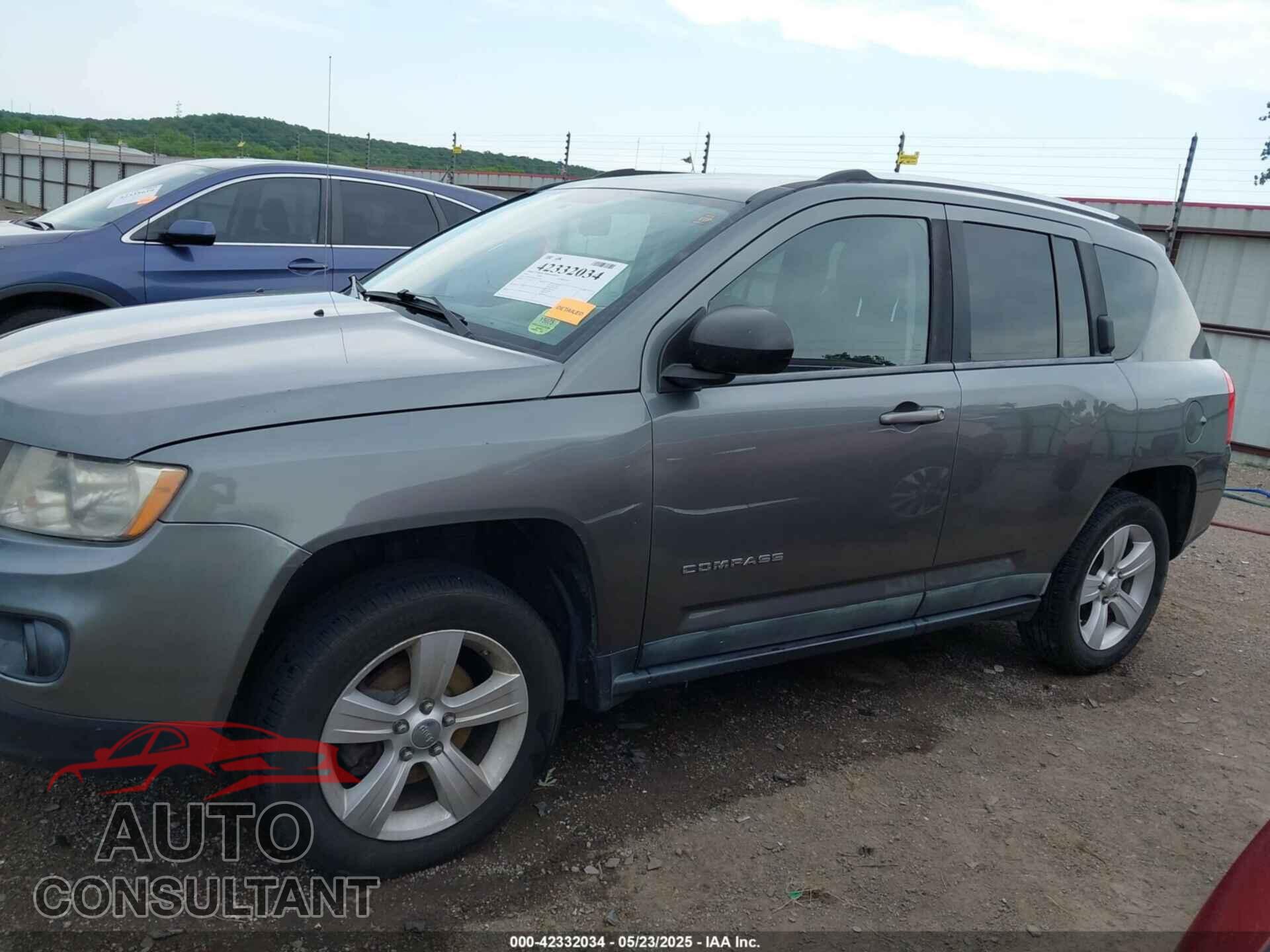 JEEP COMPASS 2011 - 1J4NT1FB0BD215718