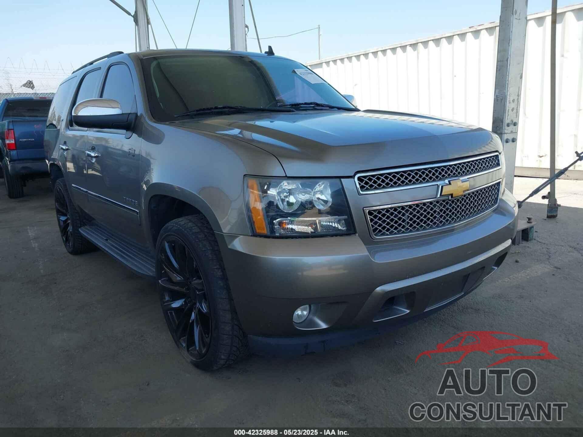 CHEVROLET TAHOE 2012 - 1GNSCCE09CR232176
