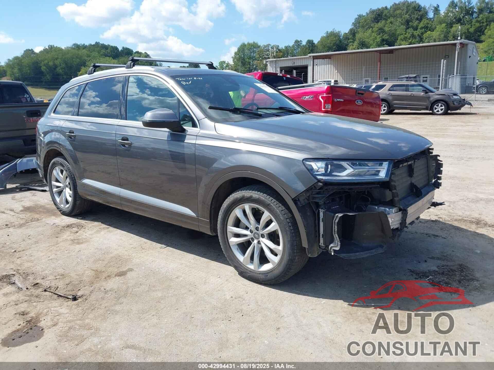 AUDI Q7 2019 - WA1AAAF75KD011271