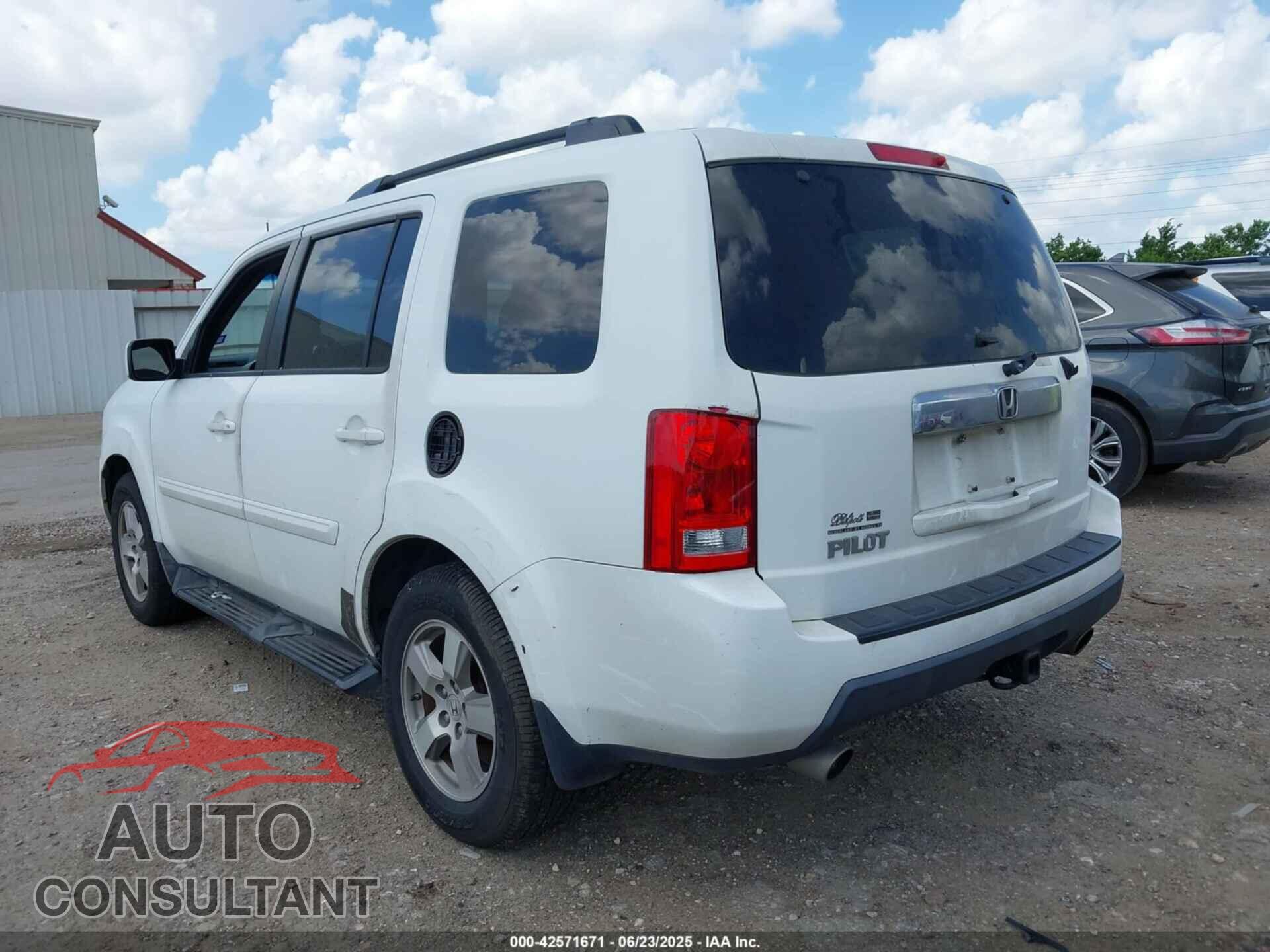 HONDA PILOT 2011 - 5FNYF3H49BB033738
