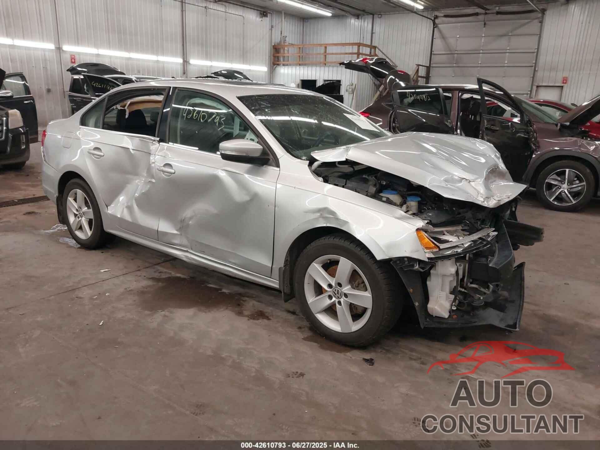 VOLKSWAGEN JETTA 2012 - 3VWLL7AJ8CM365867