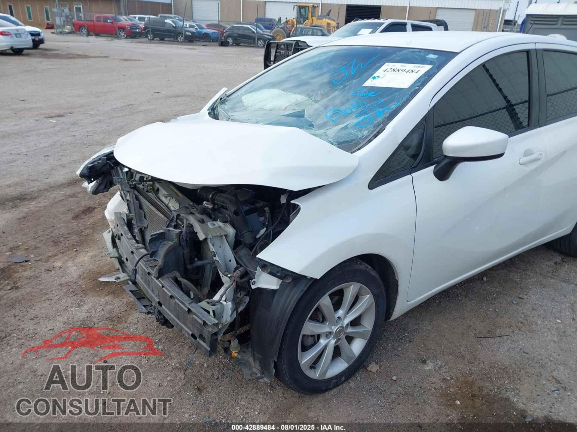 NISSAN VERSA NOTE 2015 - 3N1CE2CP2FL385255