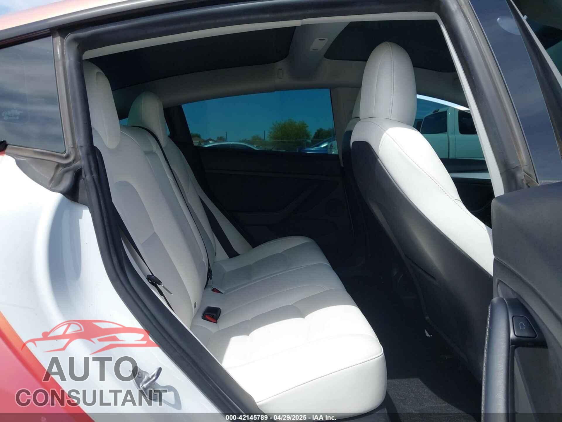 TESLA MODEL 3 2021 - 5YJ3E1EA9MF097437