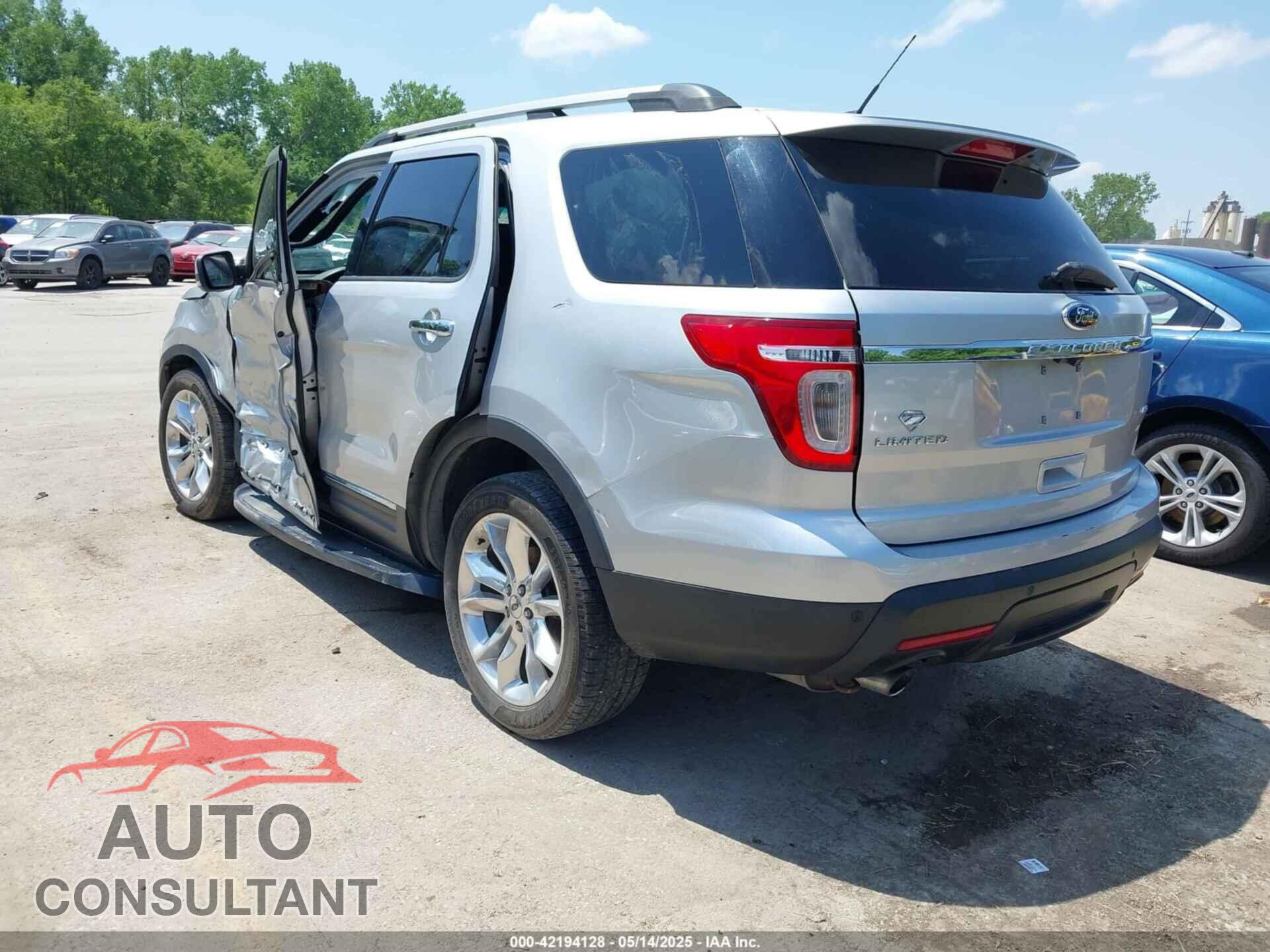 FORD EXPLORER 2011 - 1FMHK8F80BGA50282