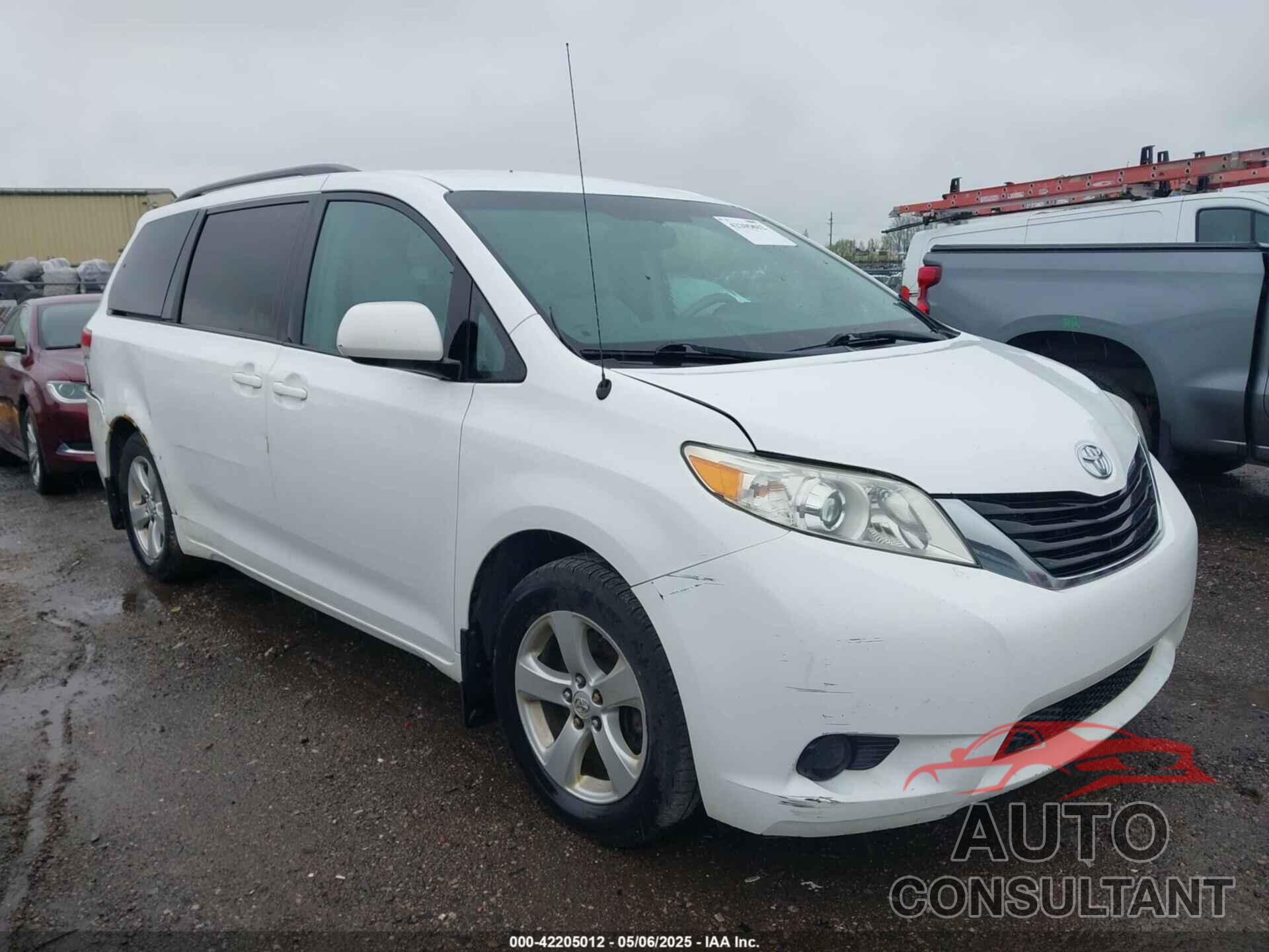 TOYOTA SIENNA 2012 - 5TDKK3DC3CS208853