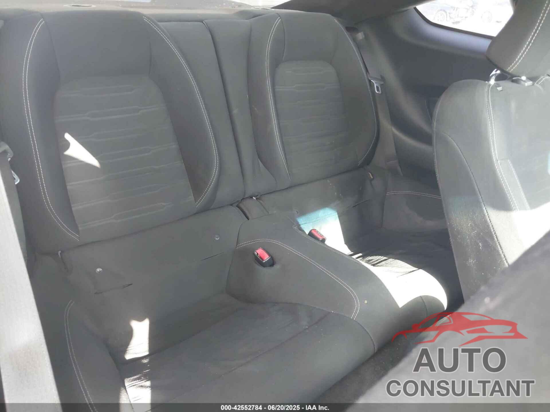 FORD MUSTANG 2015 - 1FA6P8TH3F5418205