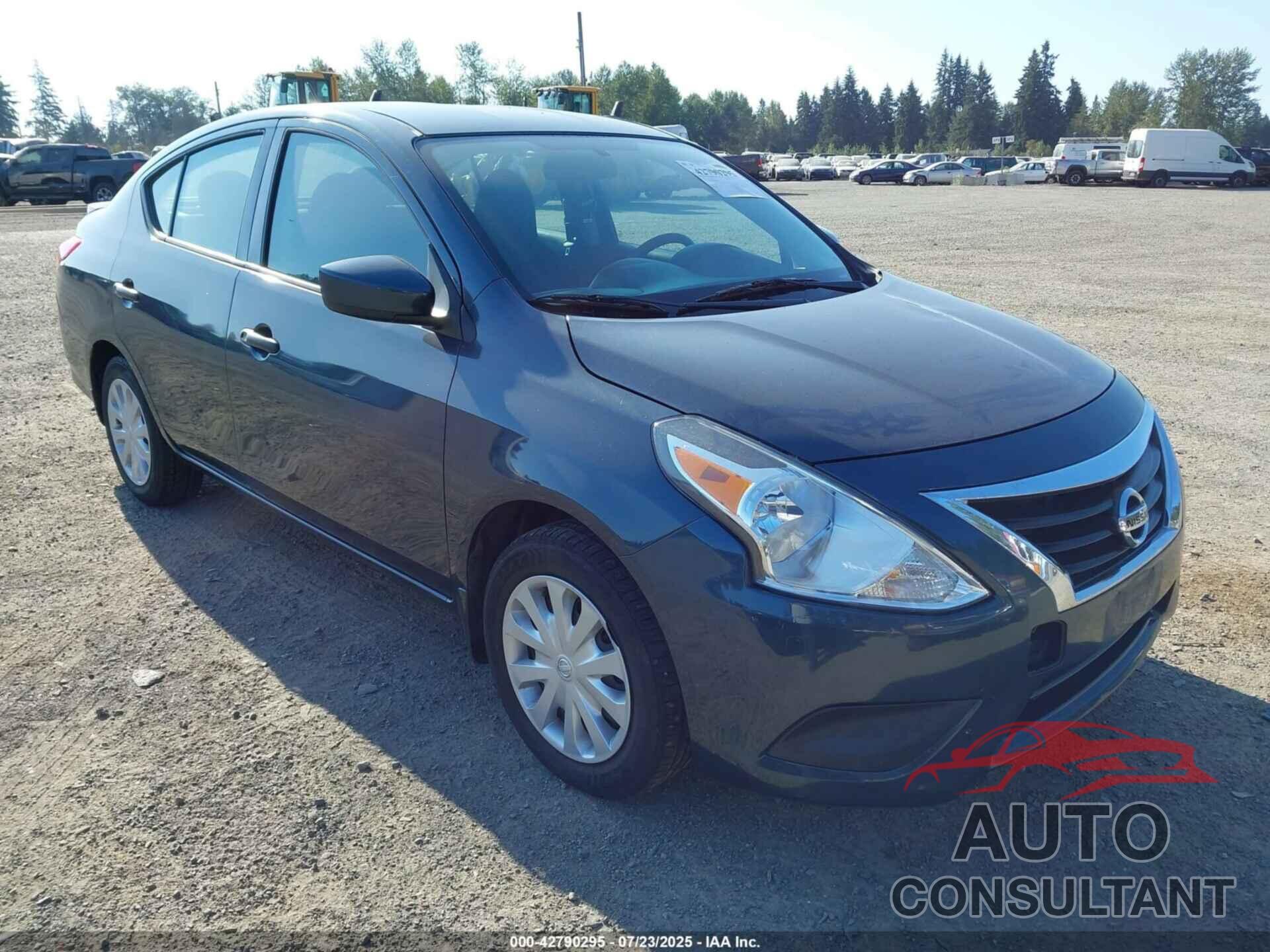 NISSAN VERSA 2017 - 3N1CN7AP8HL856893