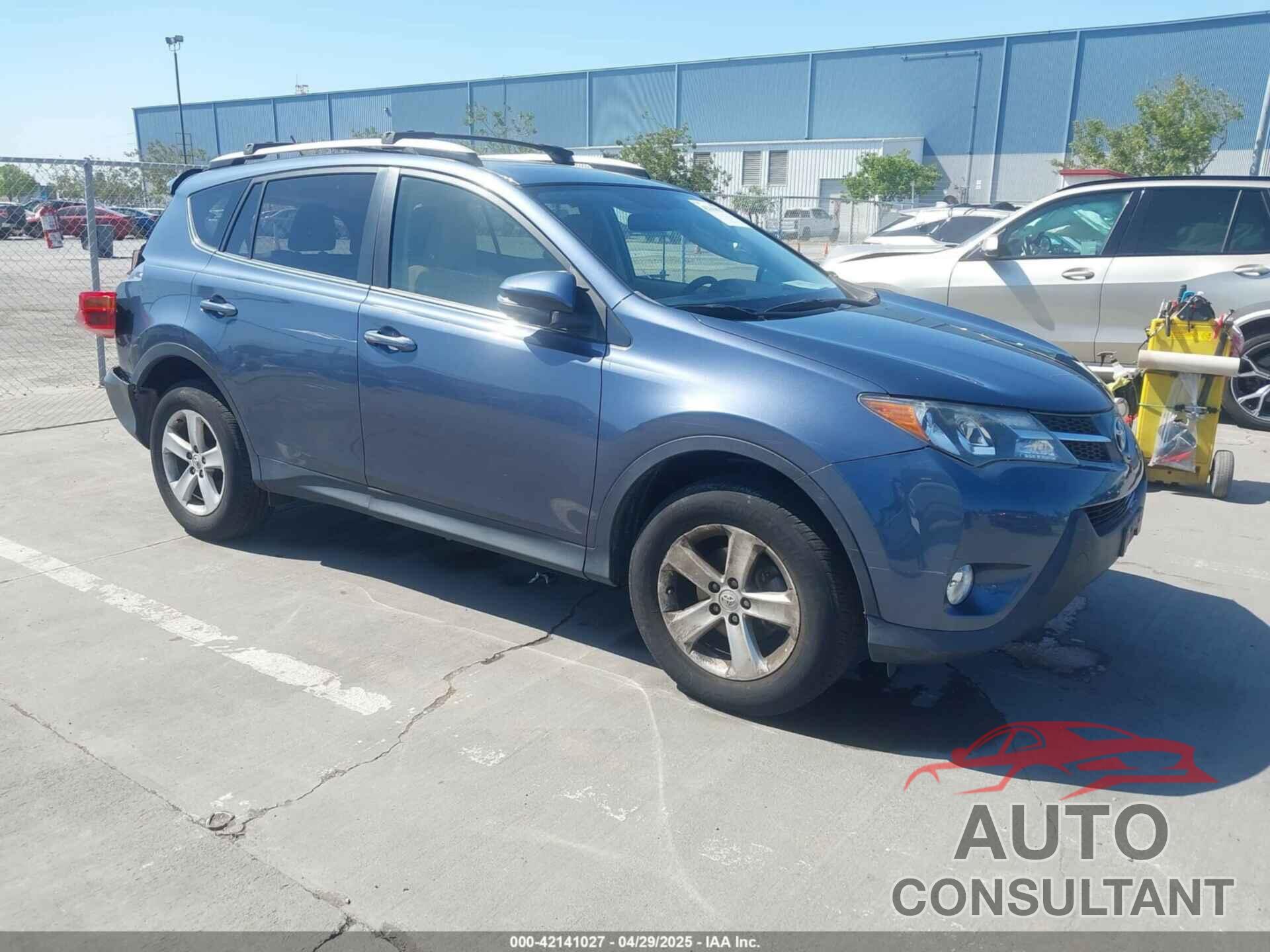 TOYOTA RAV4 2013 - JTMRFREV7DD009744