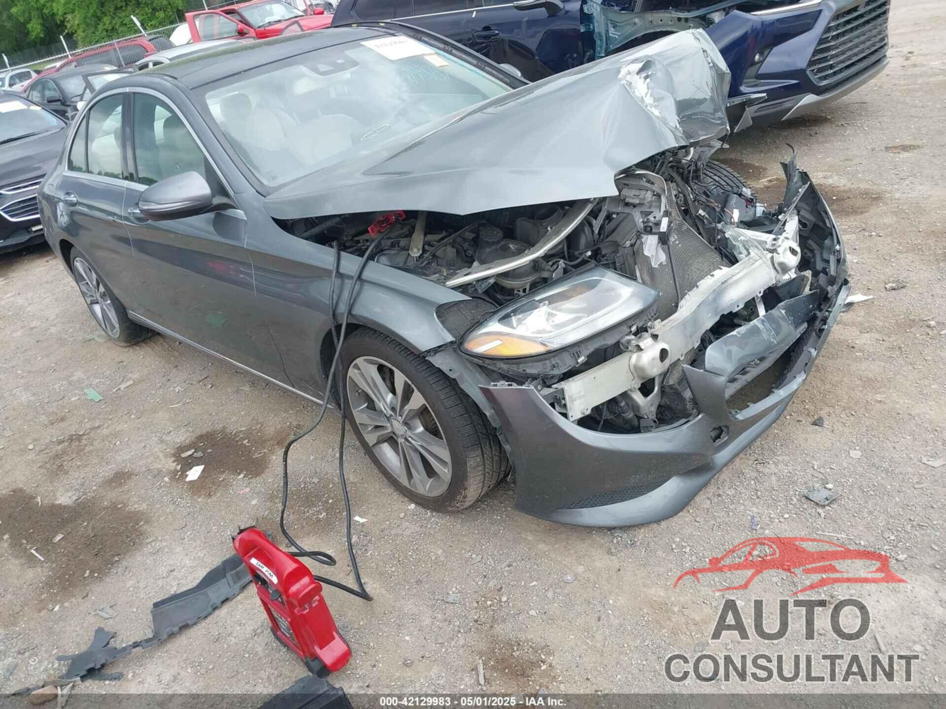 MERCEDES-BENZ C 300 2017 - 55SWF4JB3HU208465