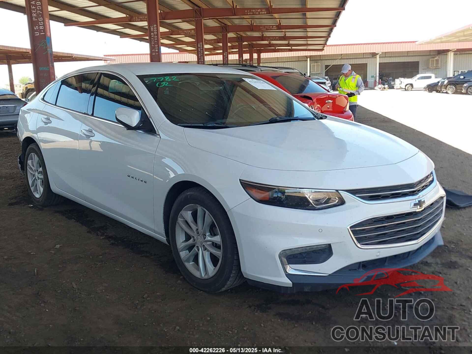 CHEVROLET MALIBU 2018 - 1G1ZD5ST3JF116946