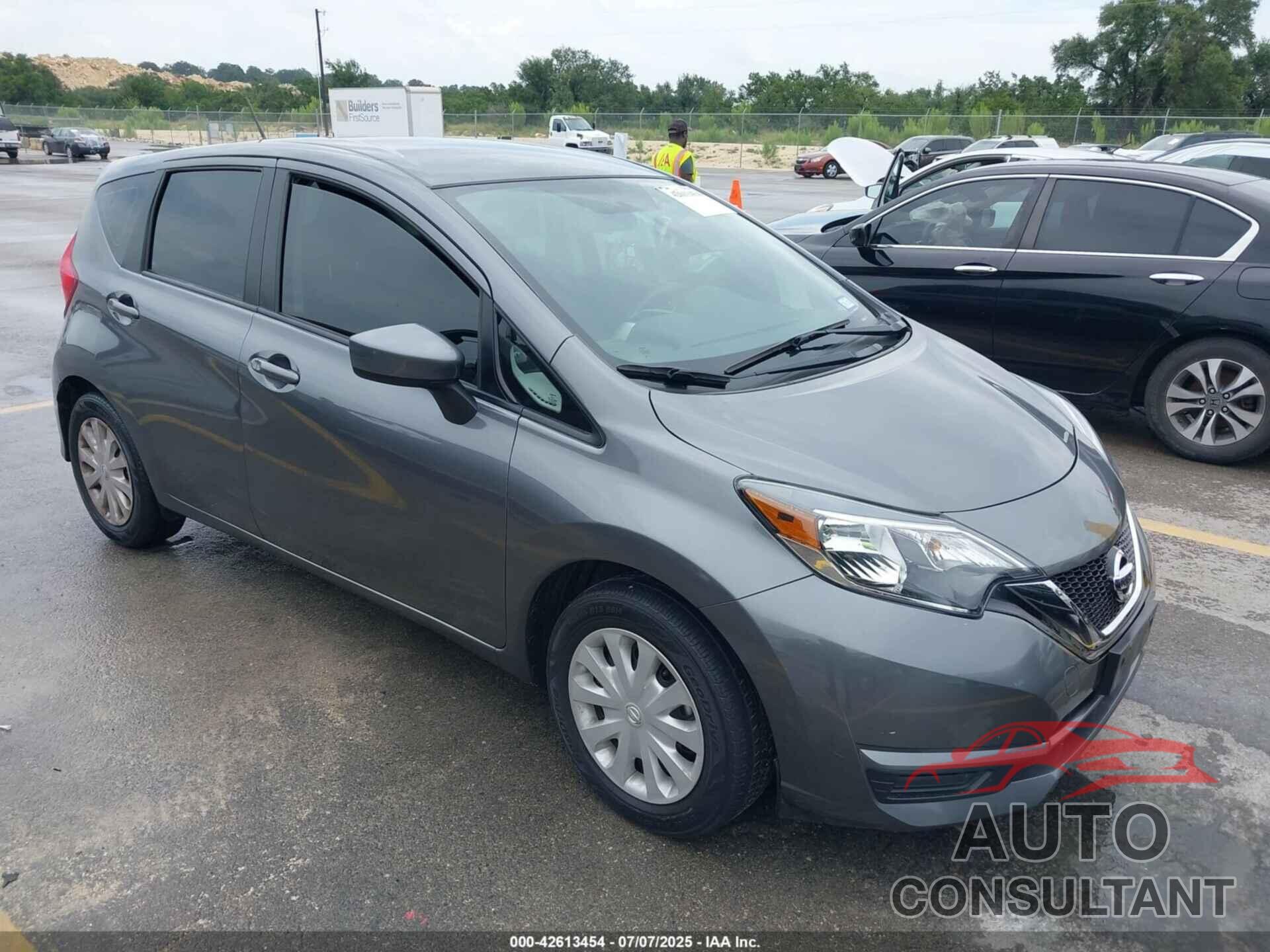 NISSAN VERSA NOTE 2017 - 3N1CE2CP1HL355053