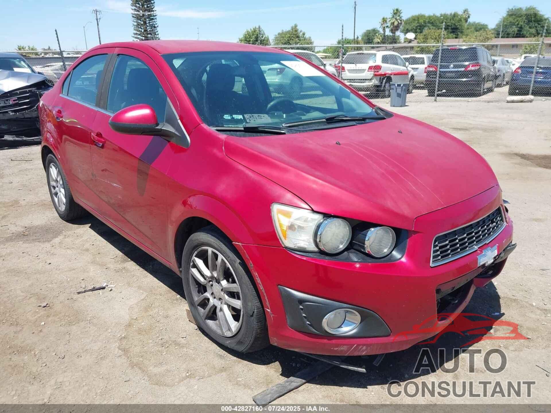 CHEVROLET SONIC 2015 - 1G1JC5SH2F4162430