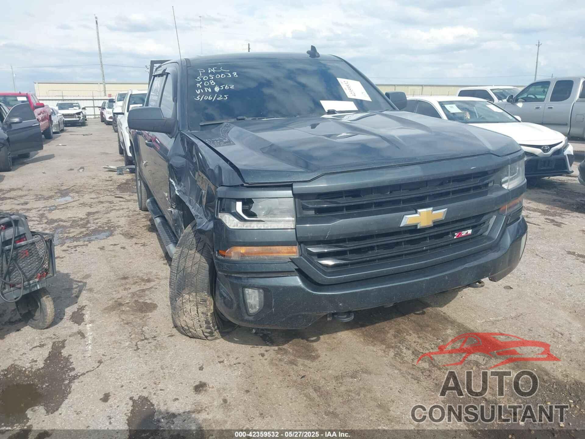 CHEVROLET SILVERADO 1500 2018 - 3GCUKREC0JG426562