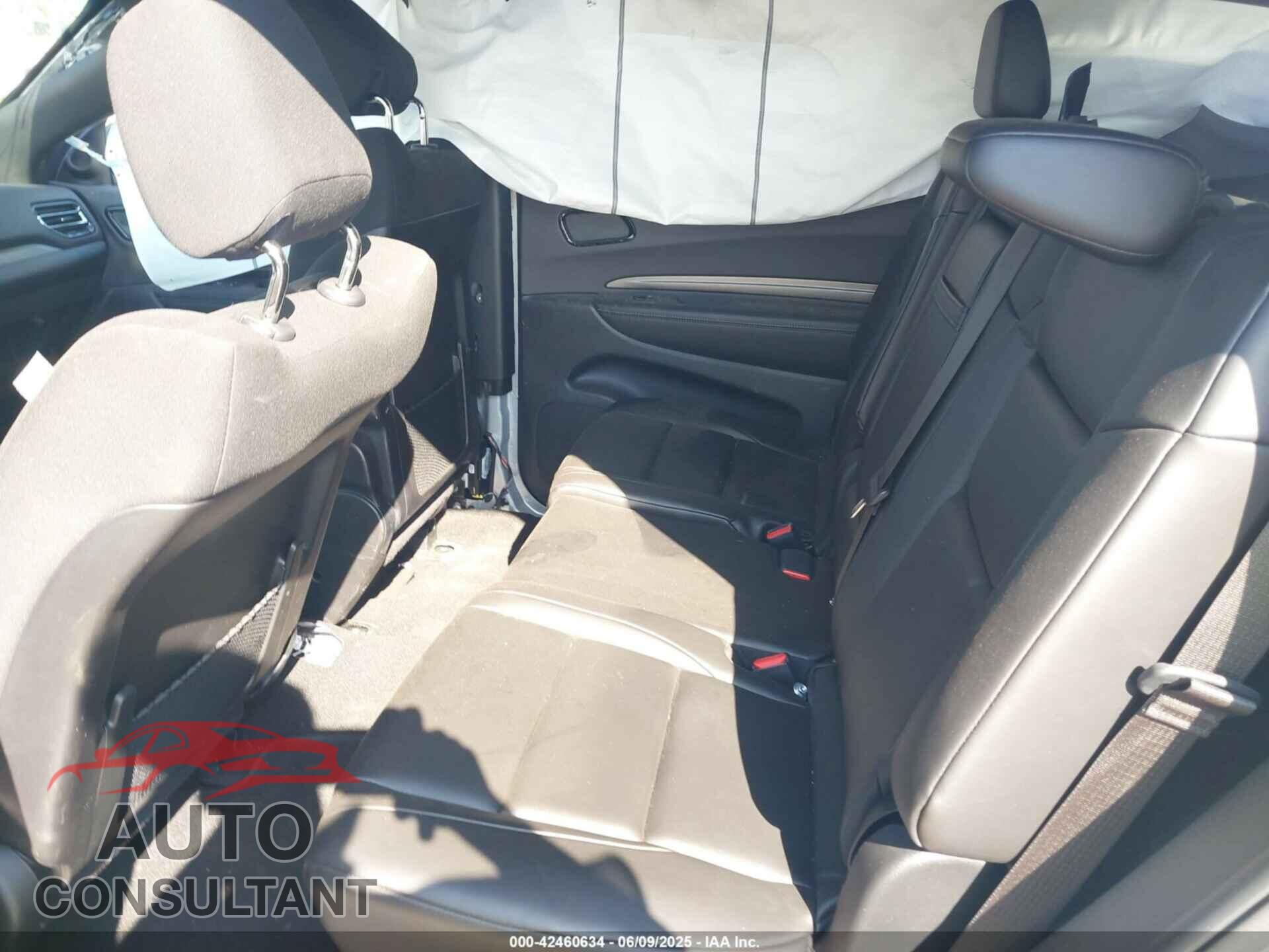 DODGE DURANGO 2023 - 1C4SDJFT1PC615623