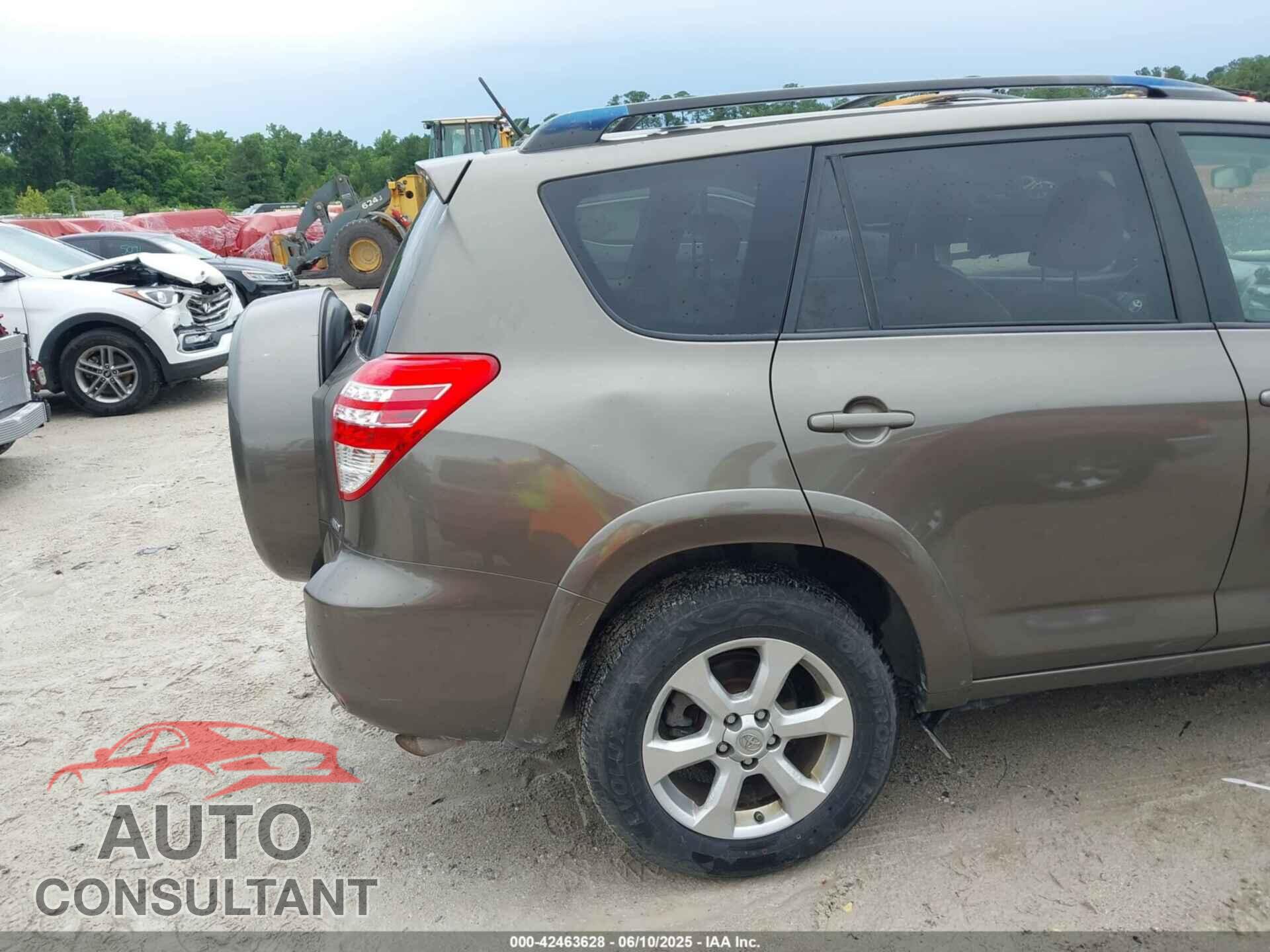 TOYOTA RAV4 2010 - JTMDF4DV3AD036367