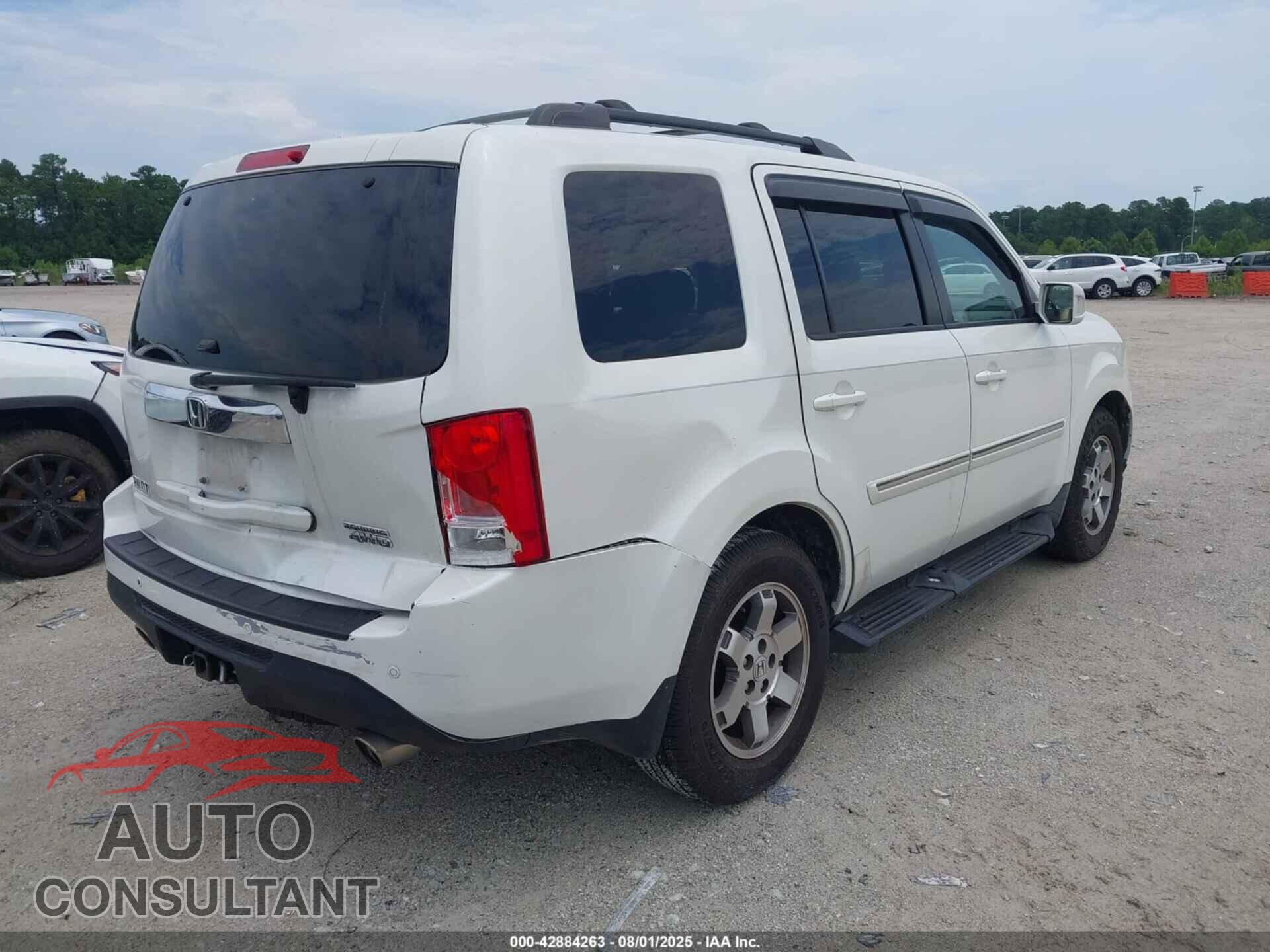 HONDA PILOT 2011 - 5FNYF4H99BB057717