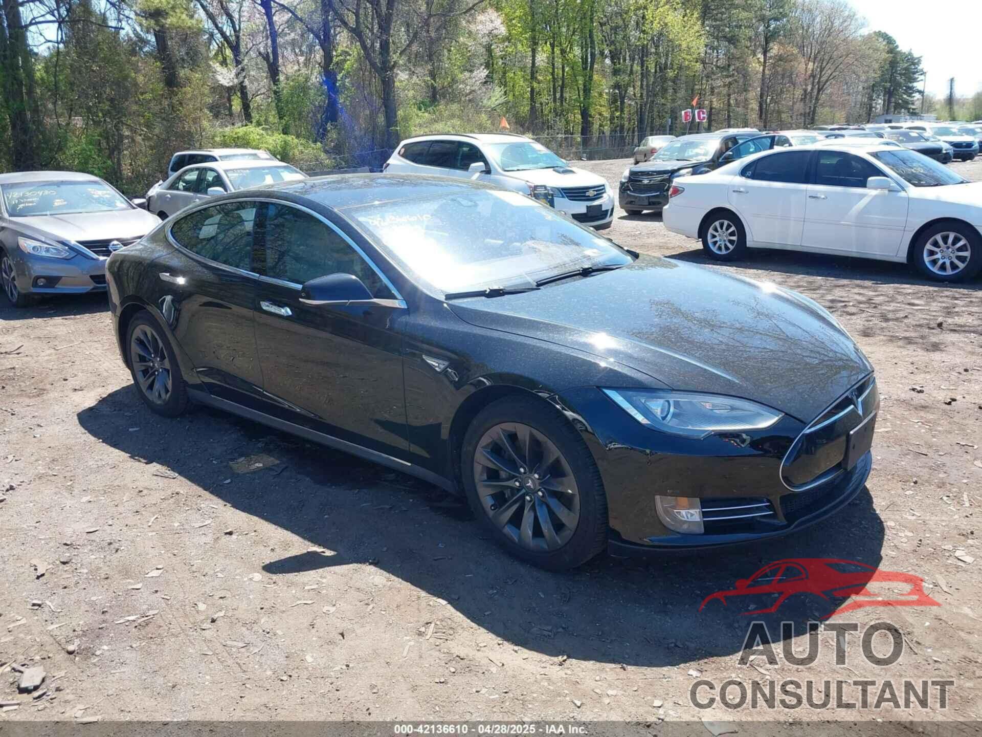 TESLA MODEL S 2015 - 5YJSA1H16FF084215