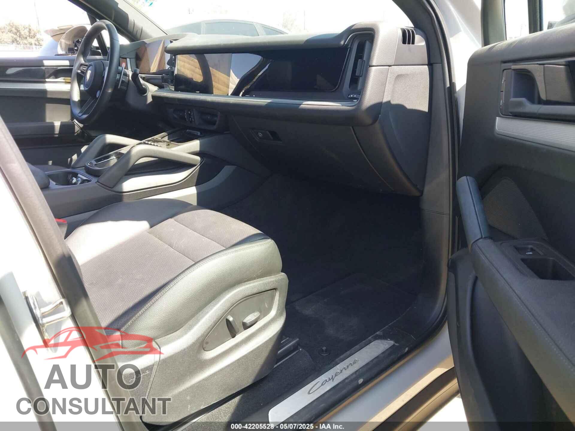 PORSCHE CAYENNE 2024 - WP1AA2AY5RDA02624