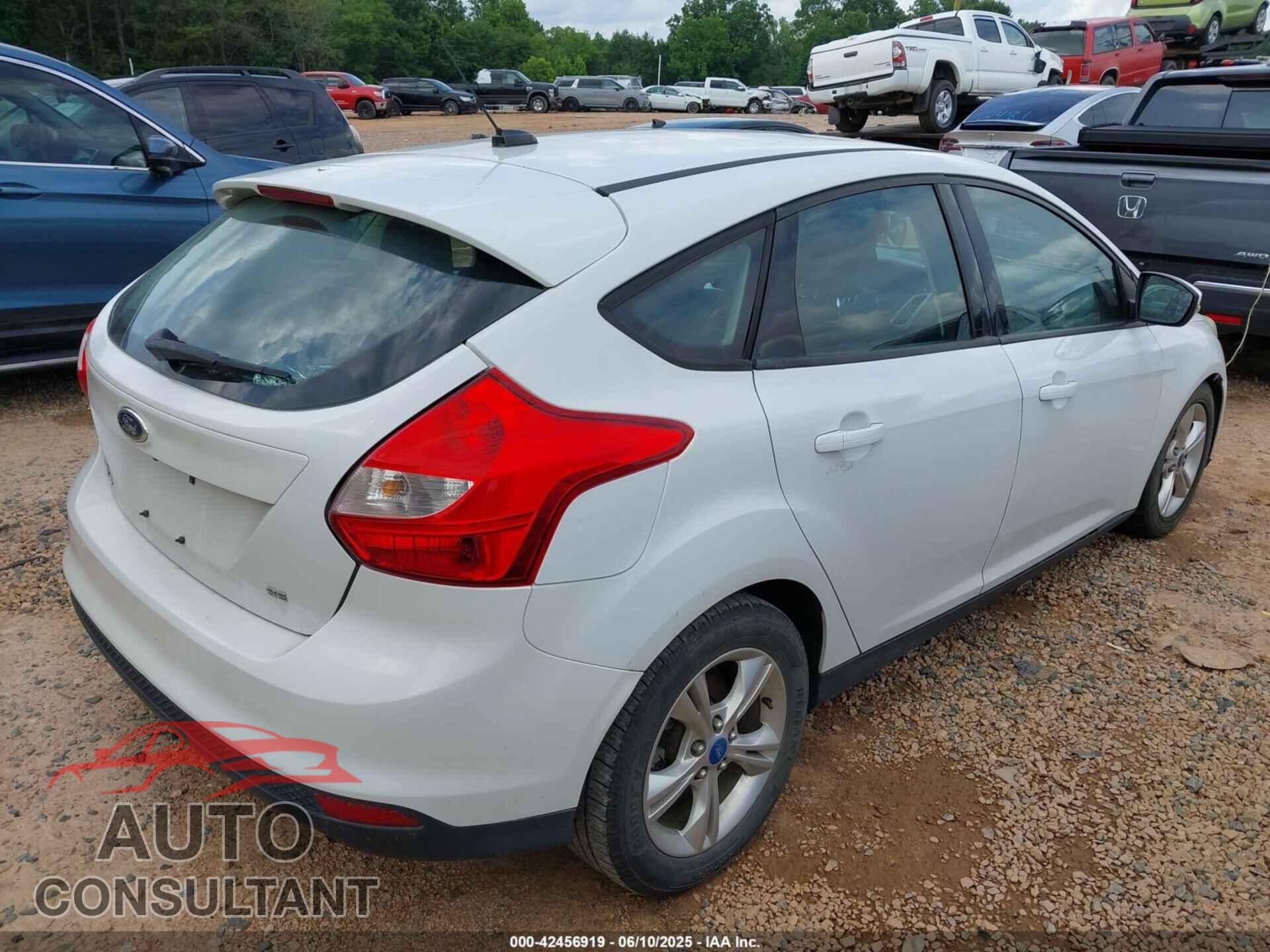 FORD FOCUS 2012 - 1FAHP3K22CL166754