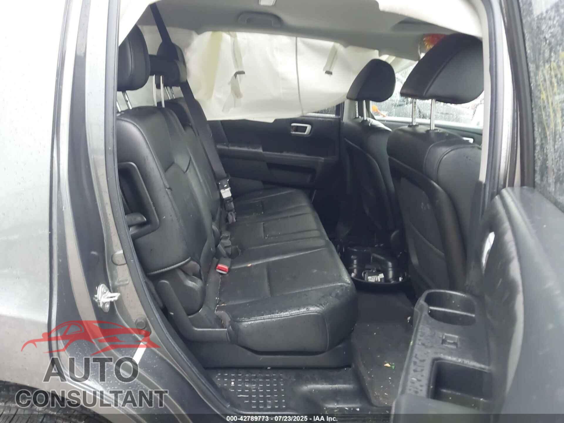 HONDA PILOT 2012 - 5FNYF4H72CB013915