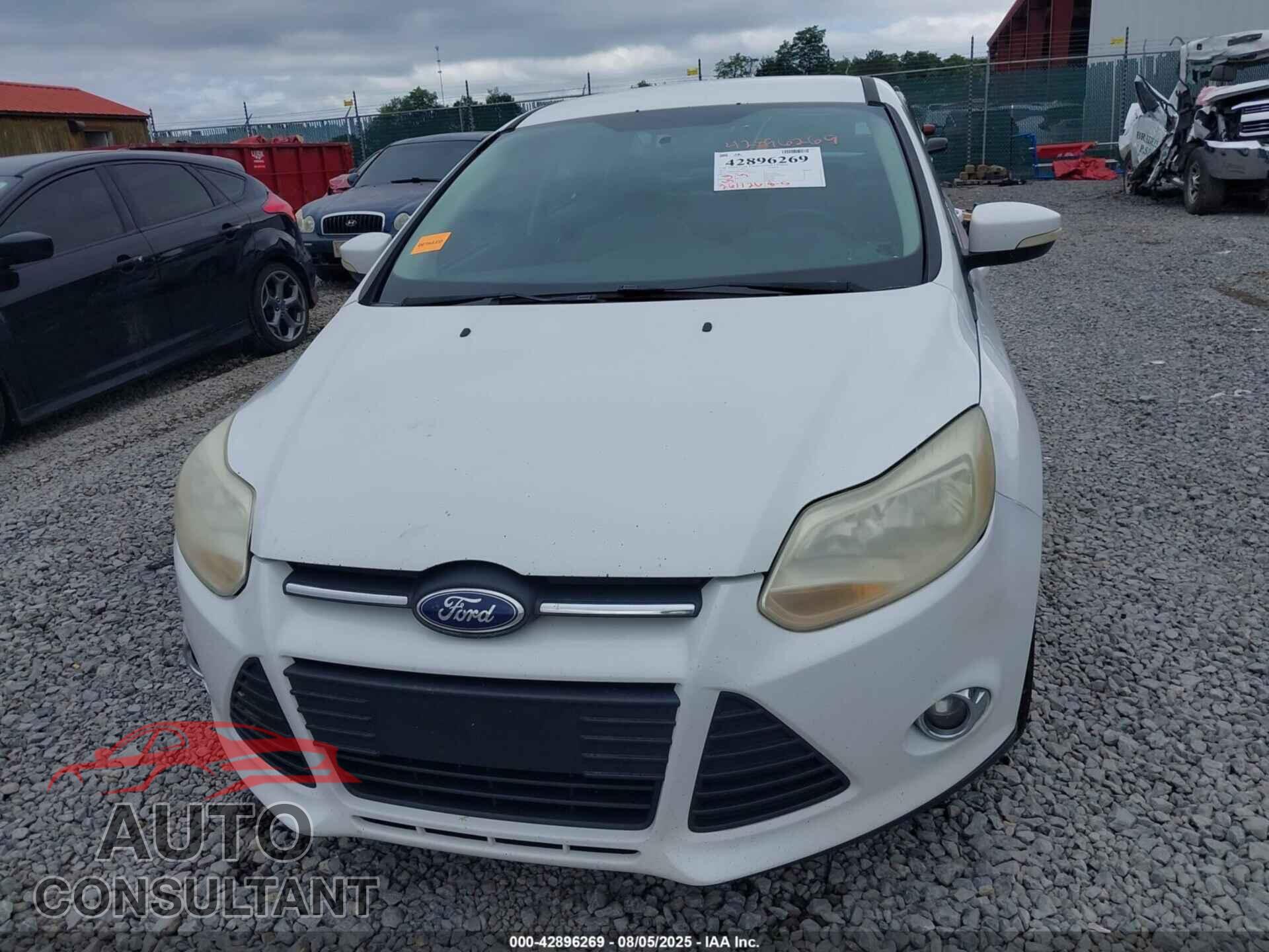 FORD FOCUS 2014 - 1FADP3F2XEL165119