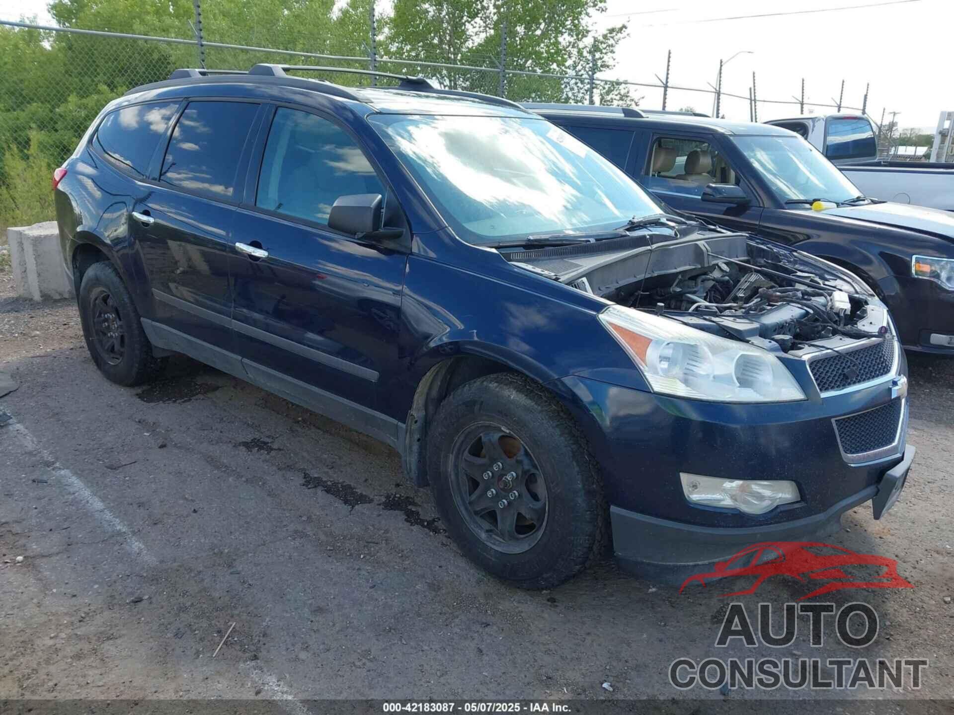 CHEVROLET TRAVERSE 2011 - 1GNKVFED3BJ323245