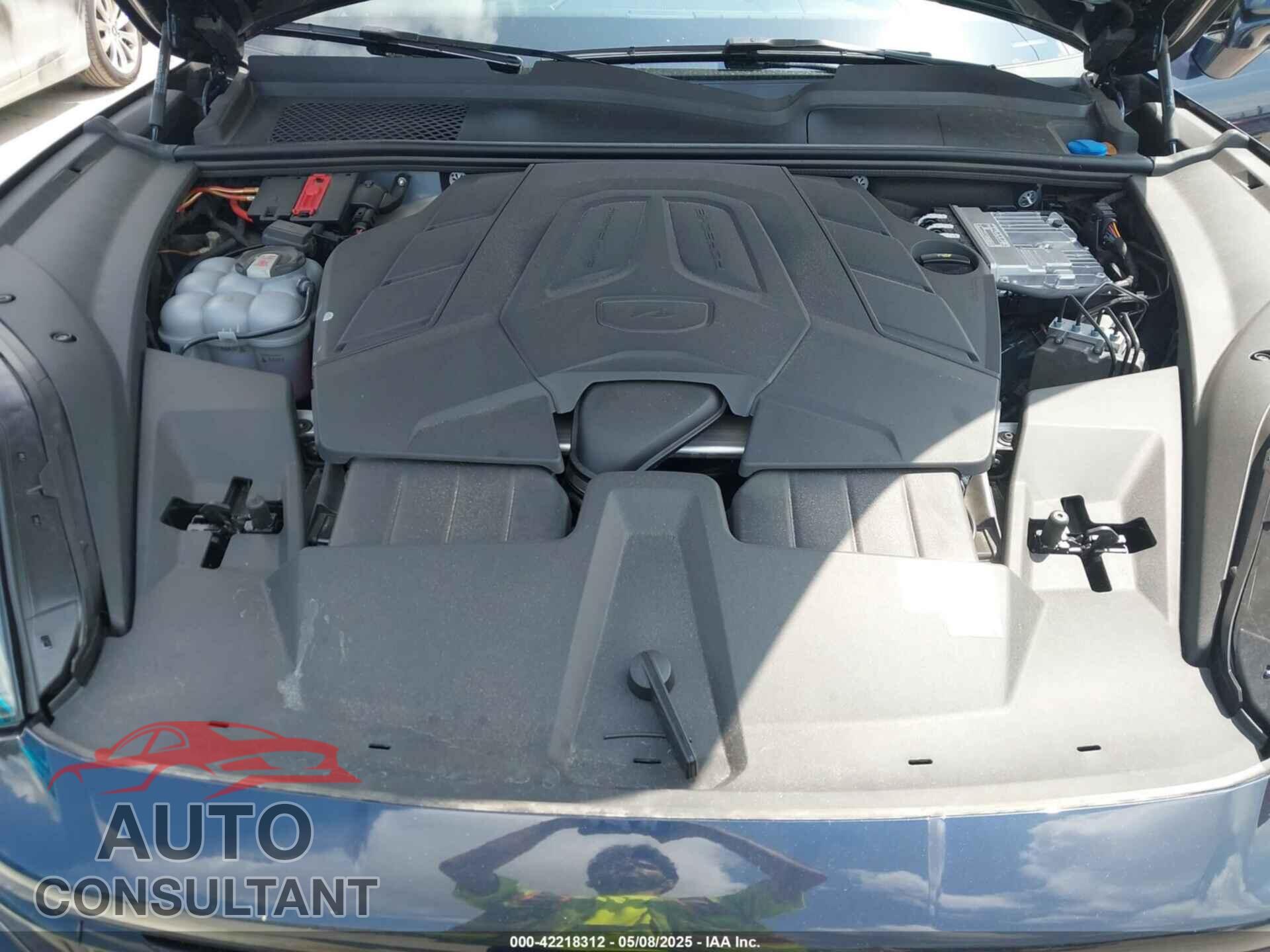 PORSCHE CAYENNE 2024 - WP1AA2AY2RDA02192