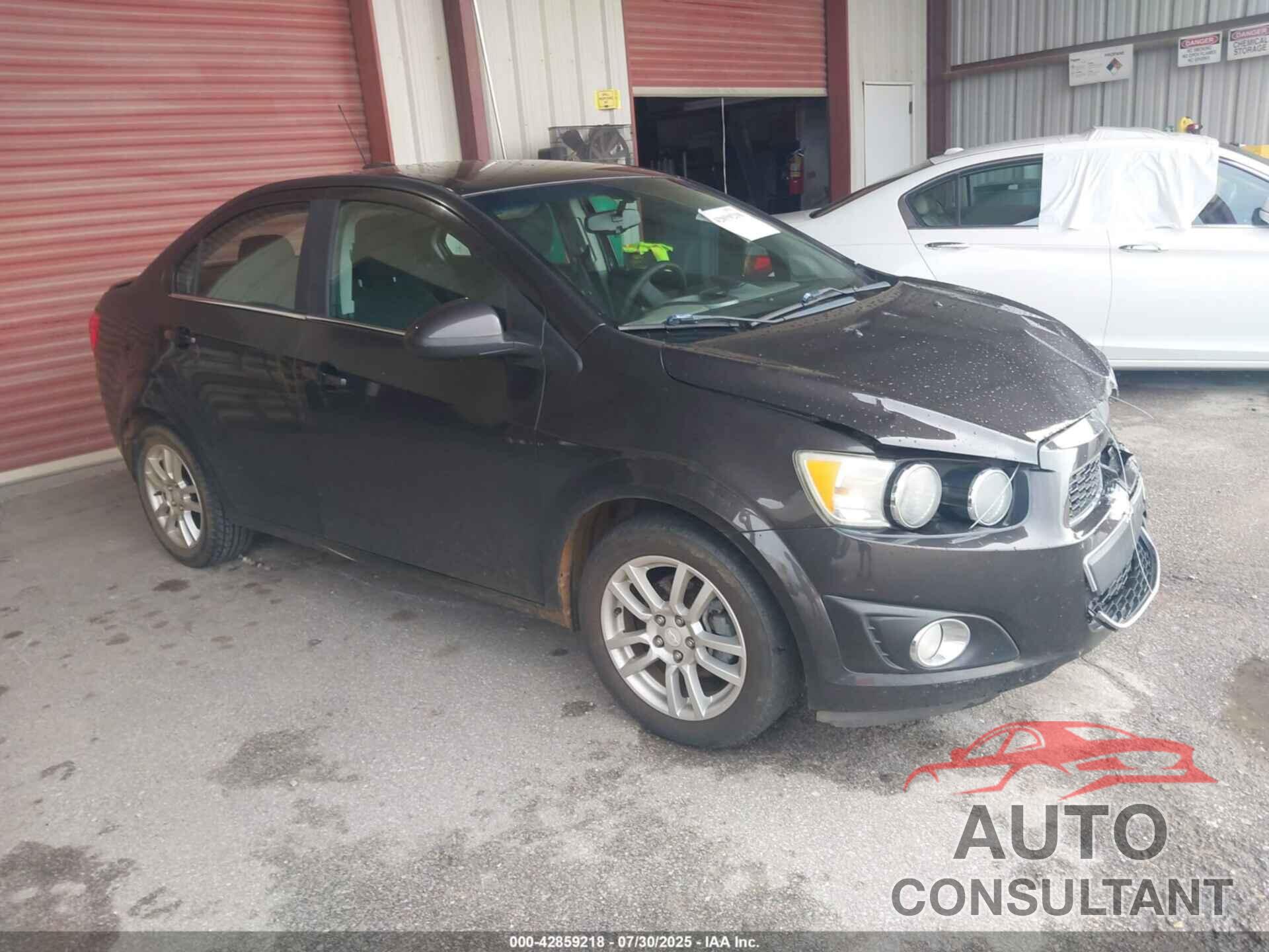 CHEVROLET SONIC 2015 - 1G1JC5SH8F4177885