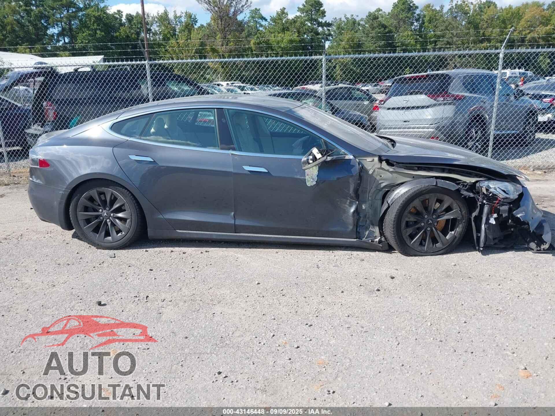 TESLA MODEL S 2017 - 5YJSA1E28HF216259