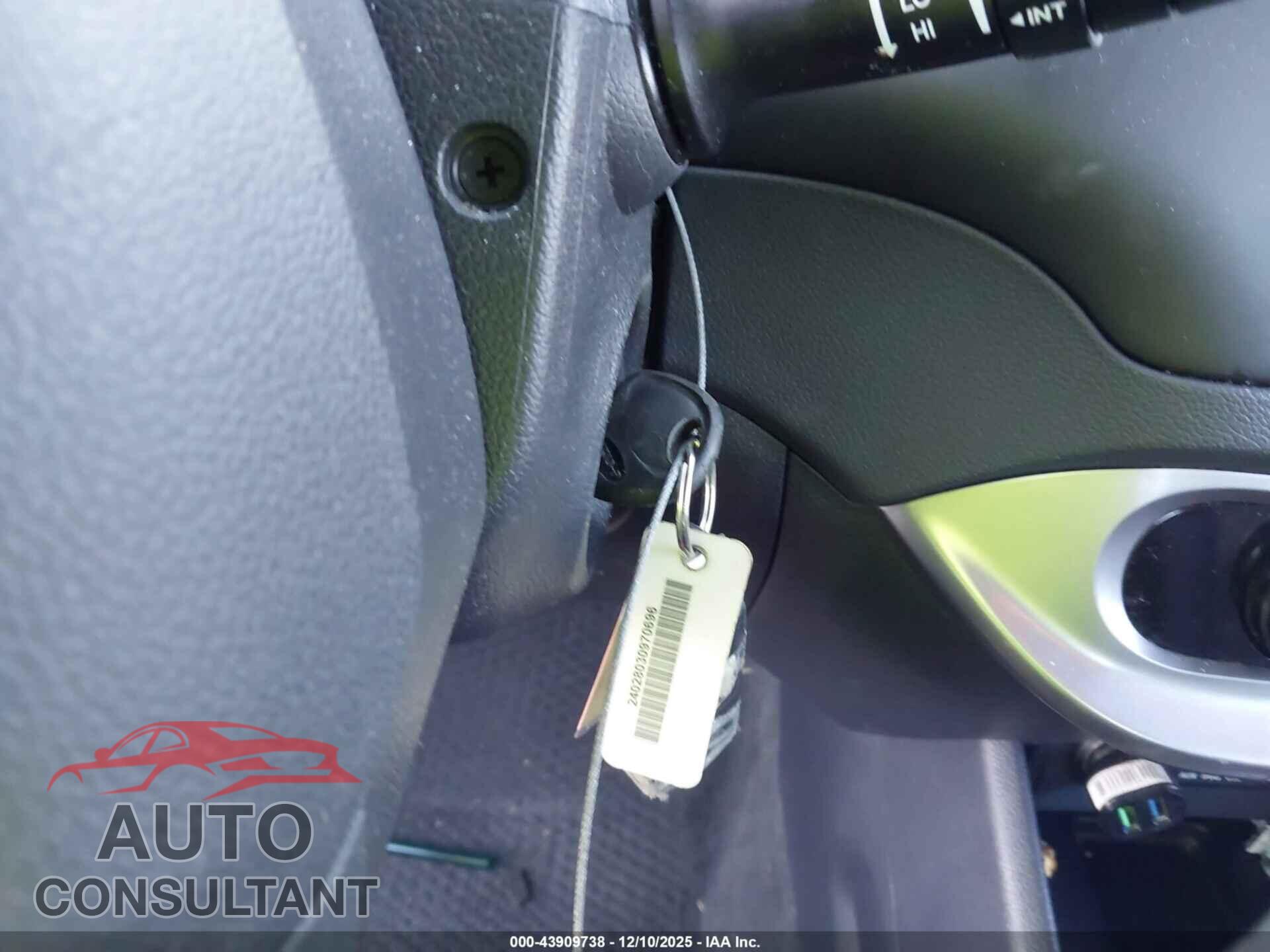 KIA RIO5 2012 - KNADM5A39C6014148