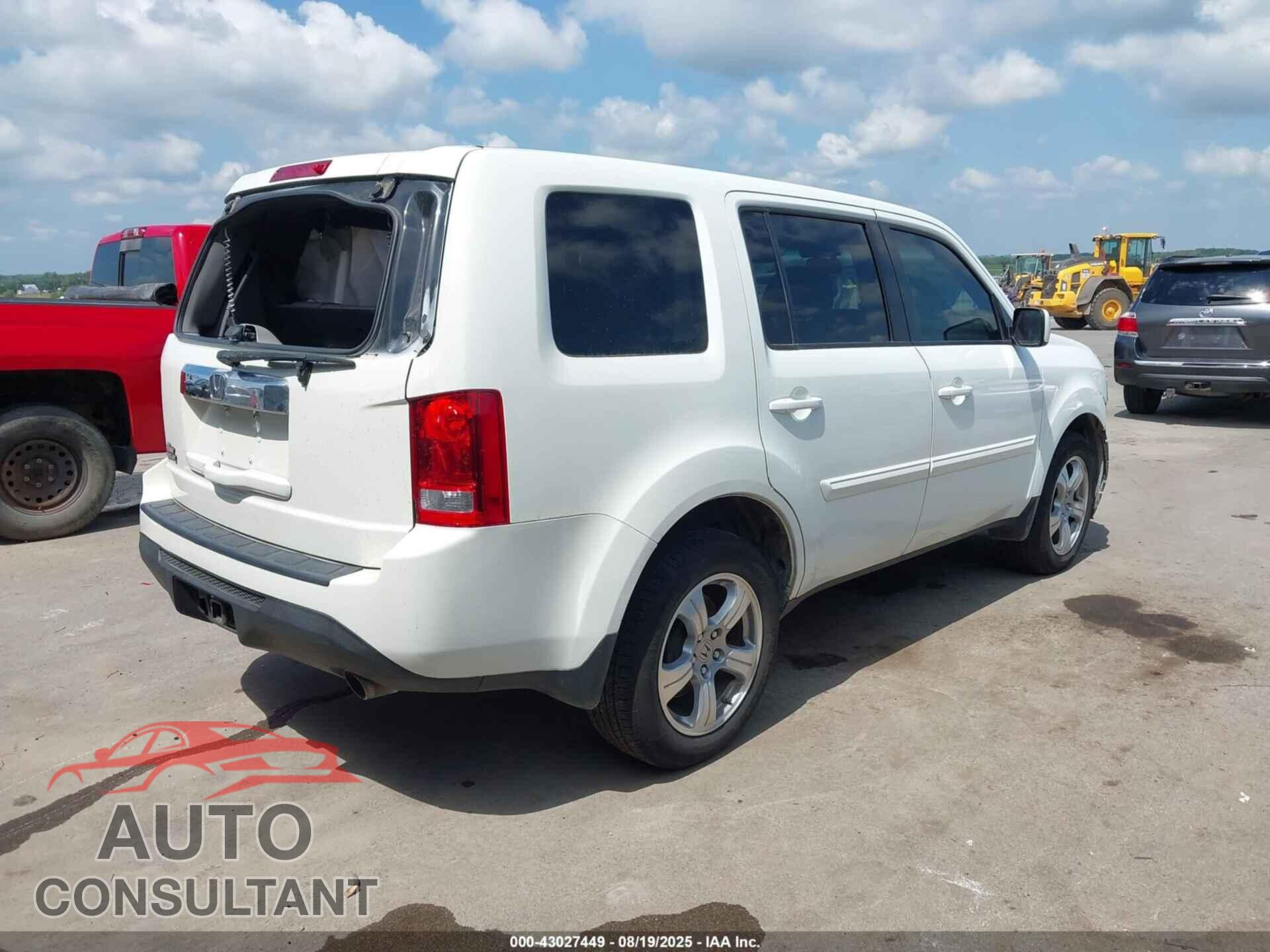 HONDA PILOT 2014 - 5FNYF4H55EB010556