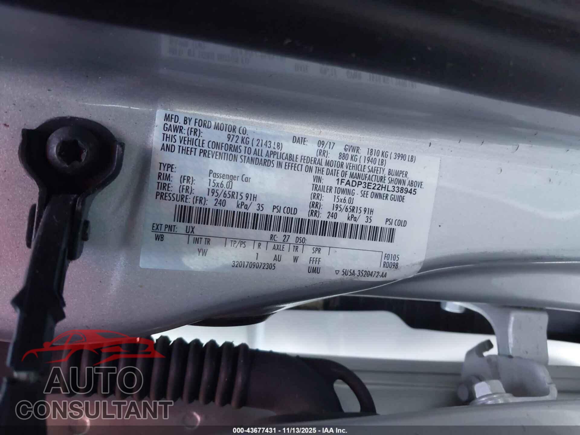 FORD FOCUS 2017 - 1FADP3E22HL338945