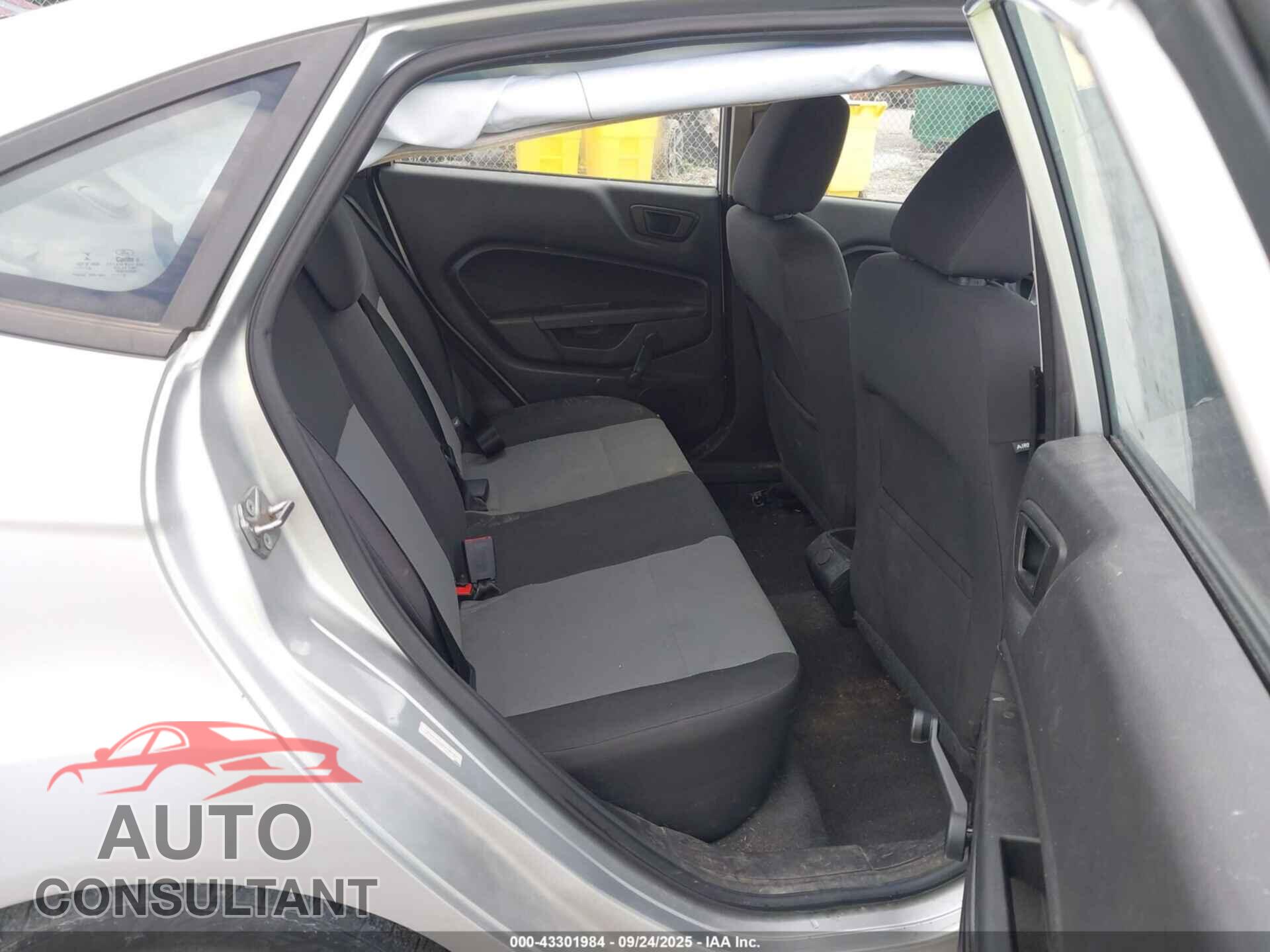 FORD FIESTA 2015 - 3FADP4AJ2FM179357