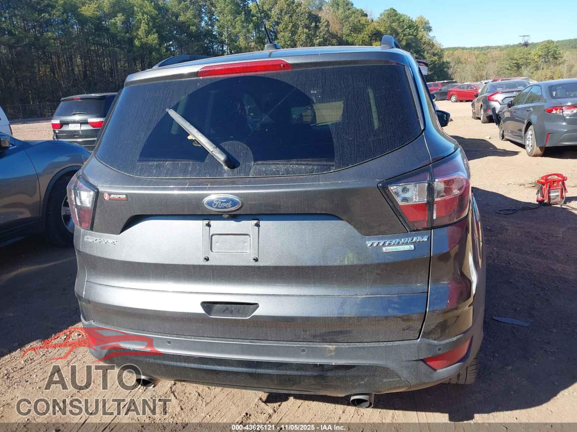 FORD ESCAPE 2017 - 1FMCU0JD3HUC86302