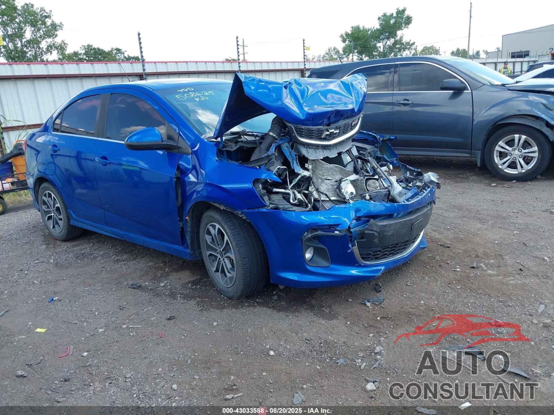 CHEVROLET SONIC 2020 - 1G1JD5SB1L4104295