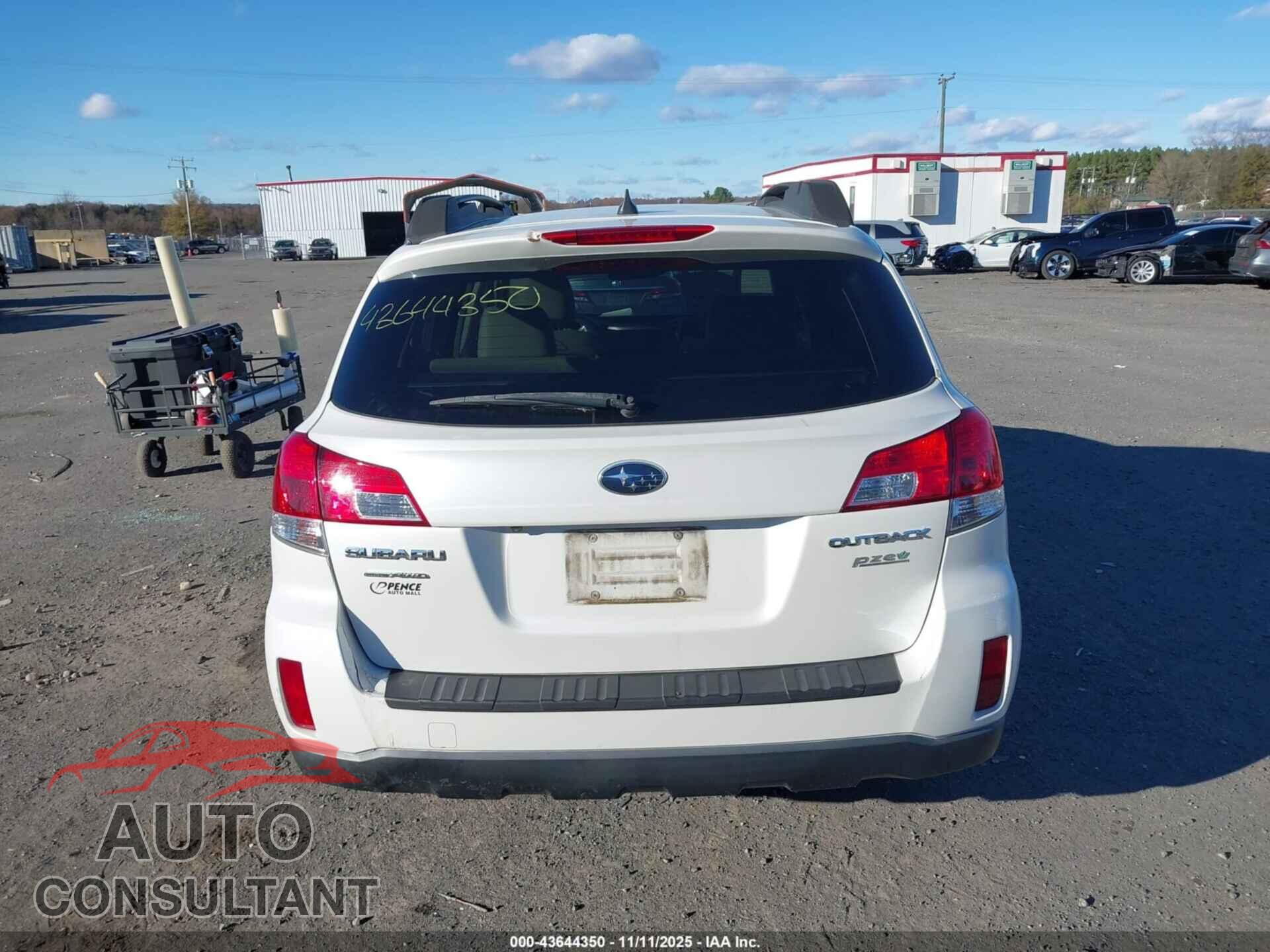 SUBARU OUTBACK 2014 - 4S4BRBLC4E3243859